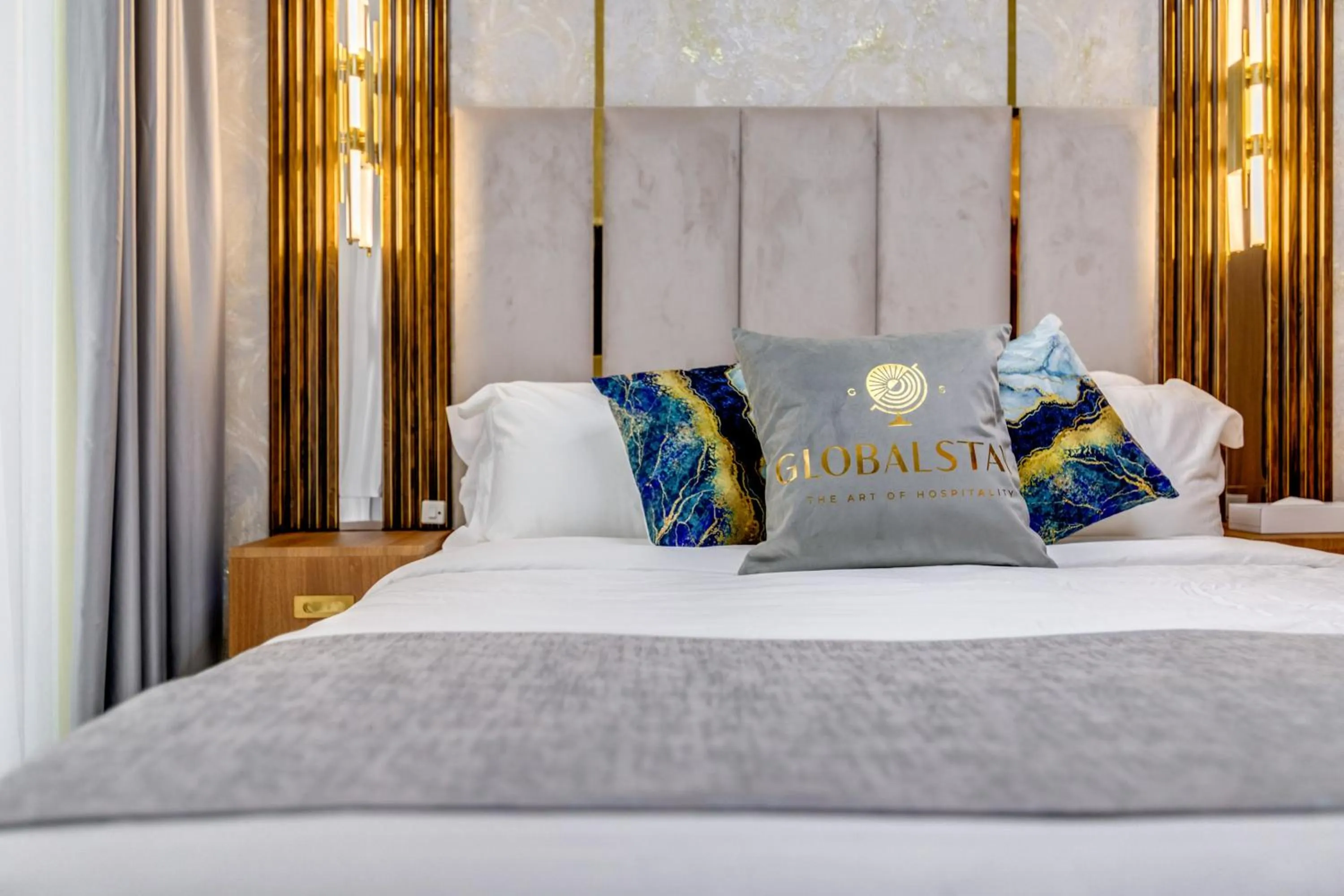 Bed in GLOBALSTAY. Luxury Apartments Near The Dubai Canal