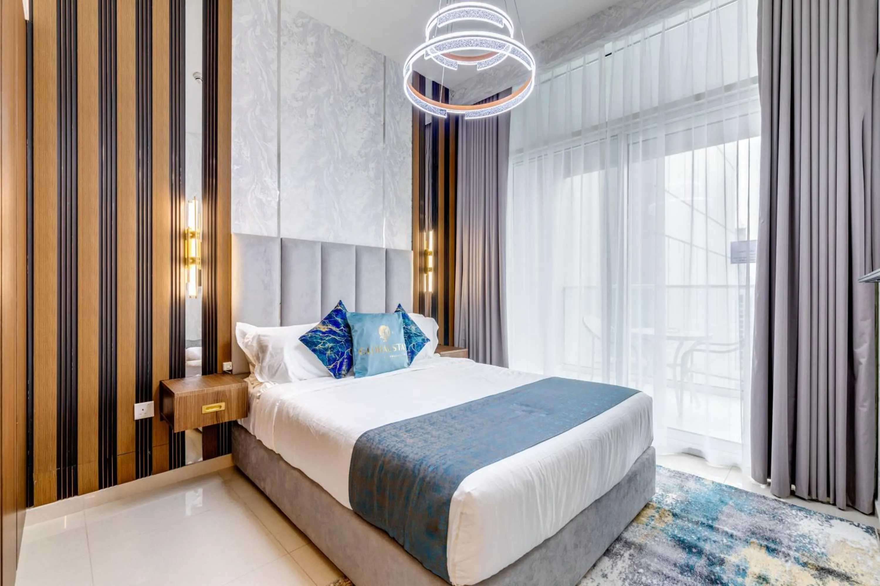 Bed in GLOBALSTAY. Luxury Apartments Near The Dubai Canal