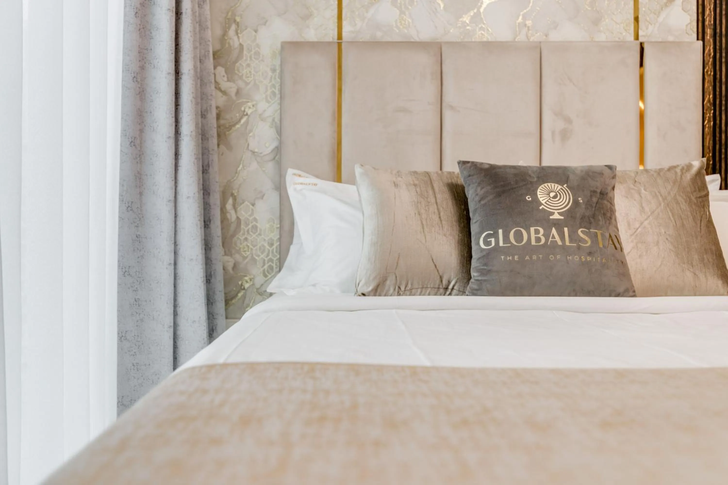 Bed in GLOBALSTAY. Luxury Apartments Near The Dubai Canal