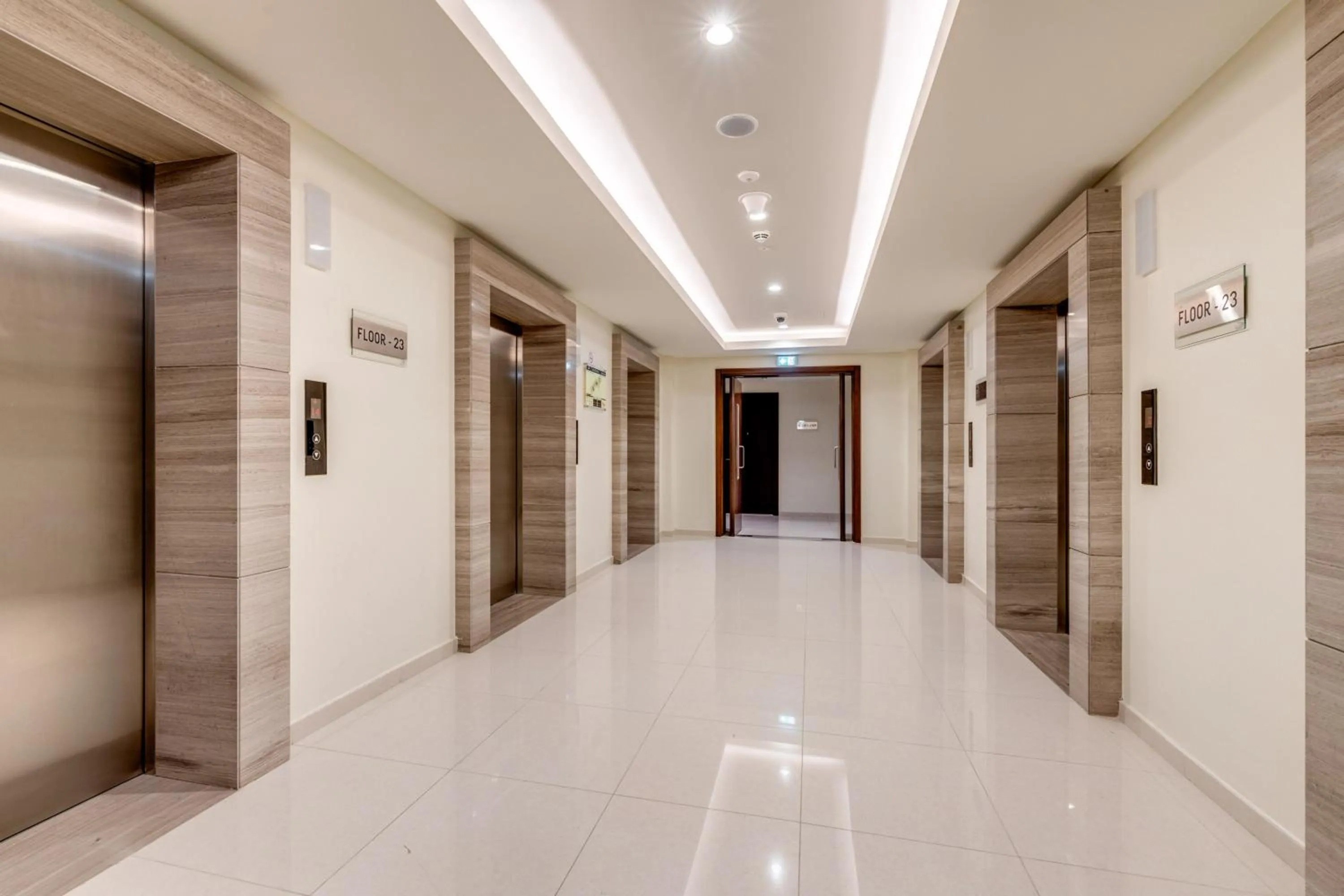 elevator in GLOBALSTAY. Luxury Apartments Near The Dubai Canal
