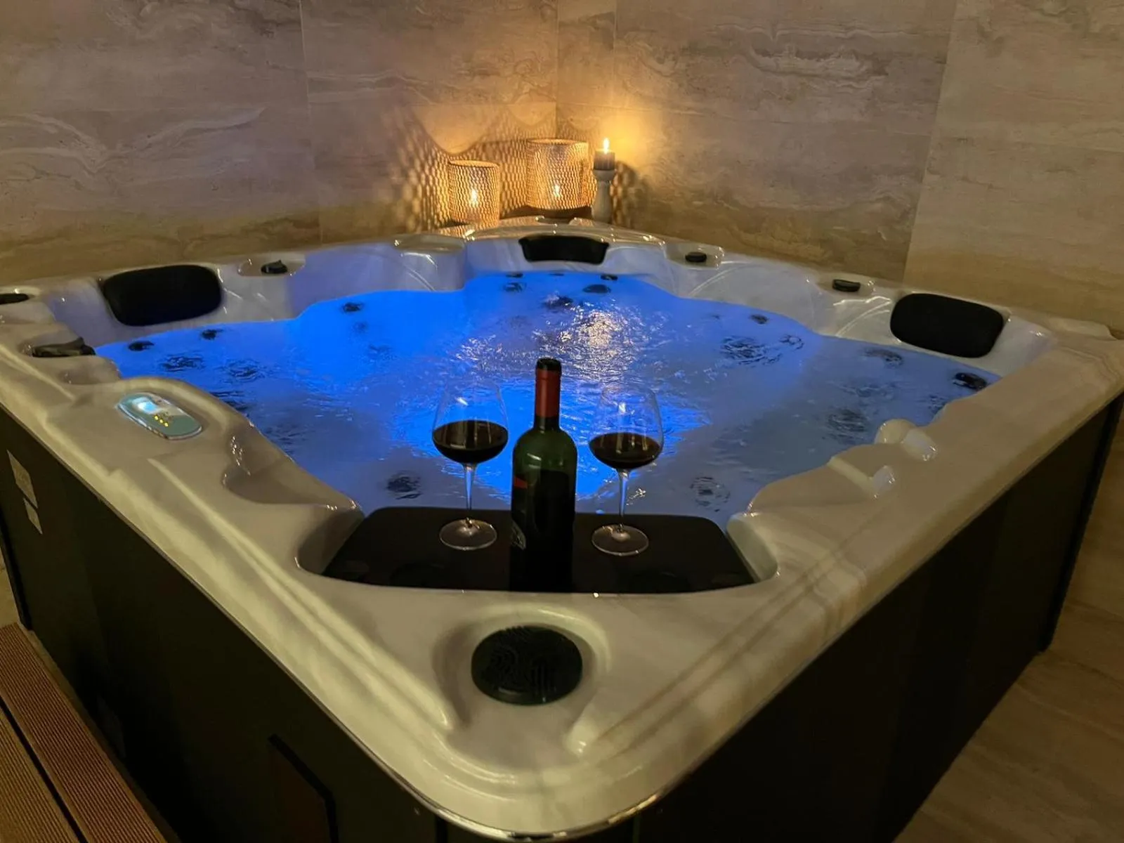 Hot Tub in Luci di Assisi B&B Wellness
