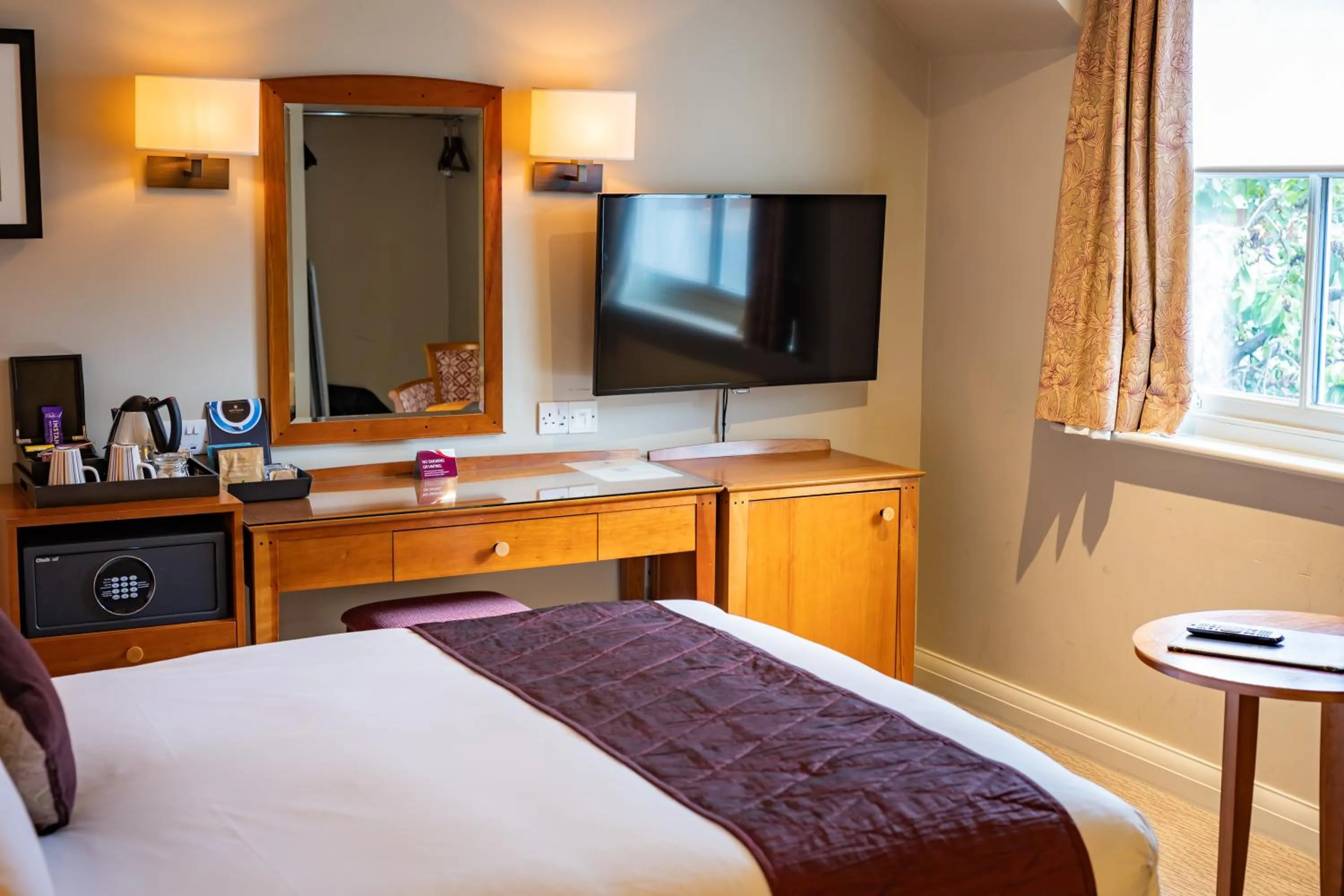 Bed in The Red Lion Hotel