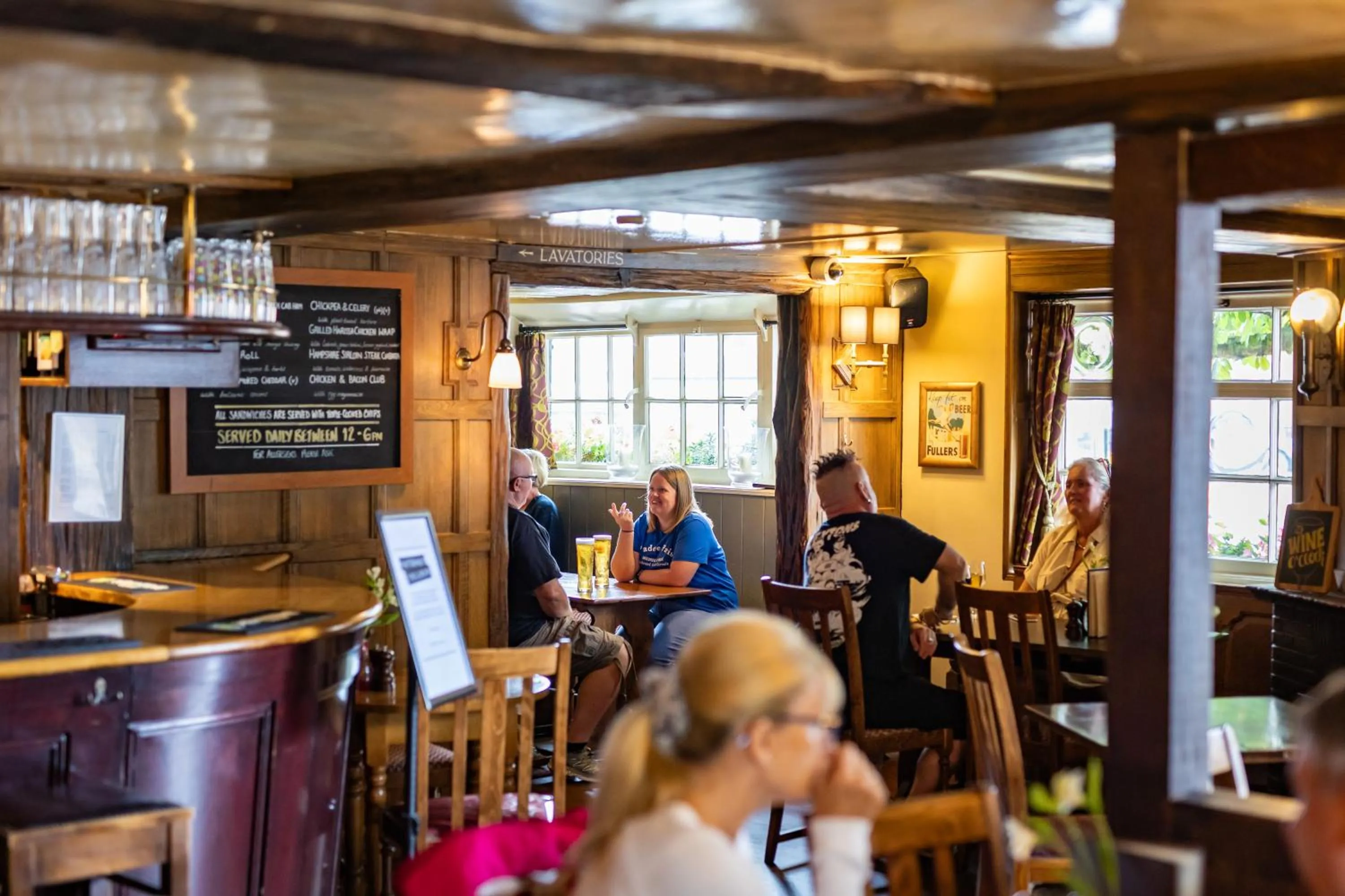 Lounge or bar in The Red Lion Hotel