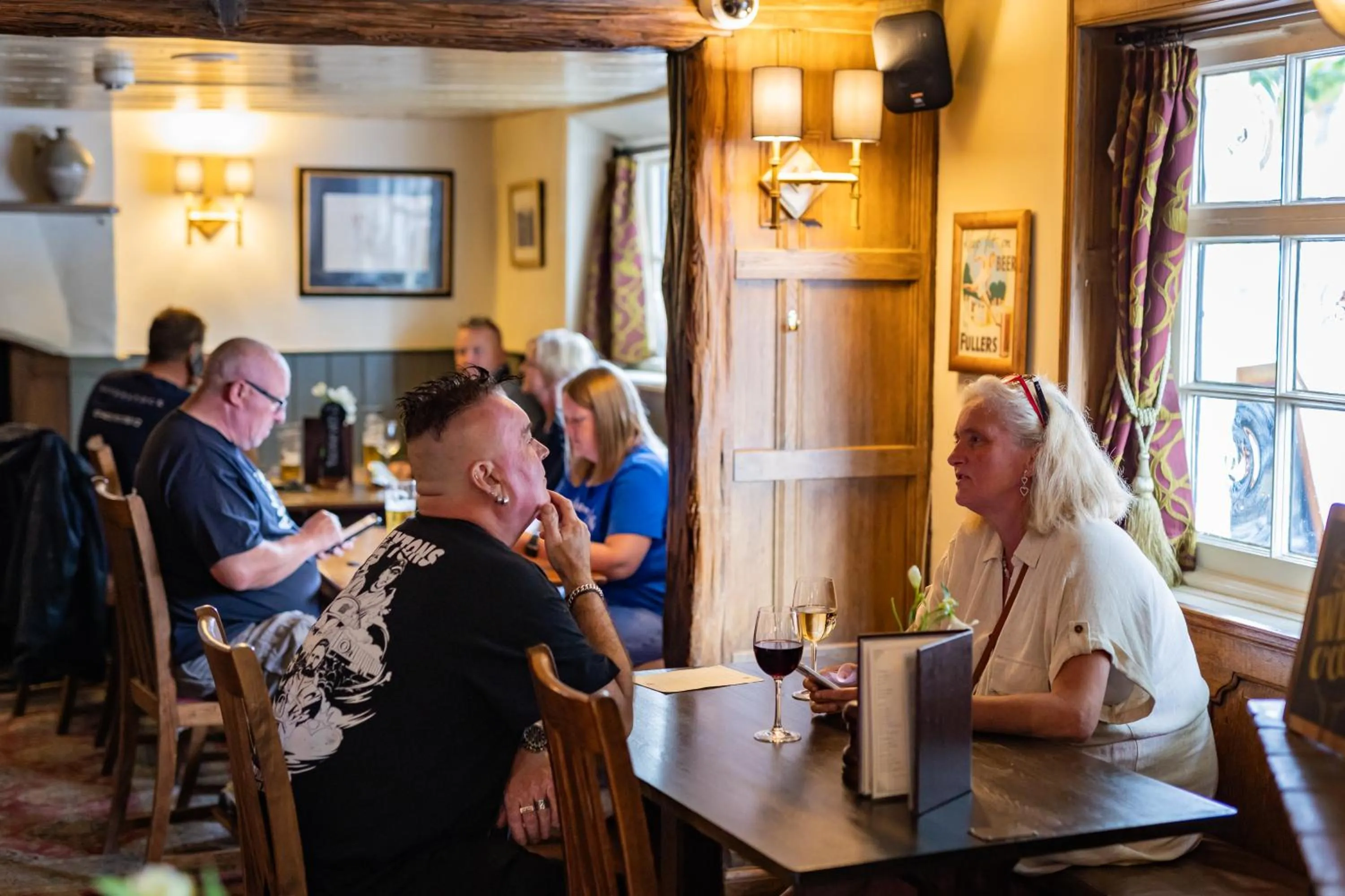 Lounge or bar in The Red Lion Hotel