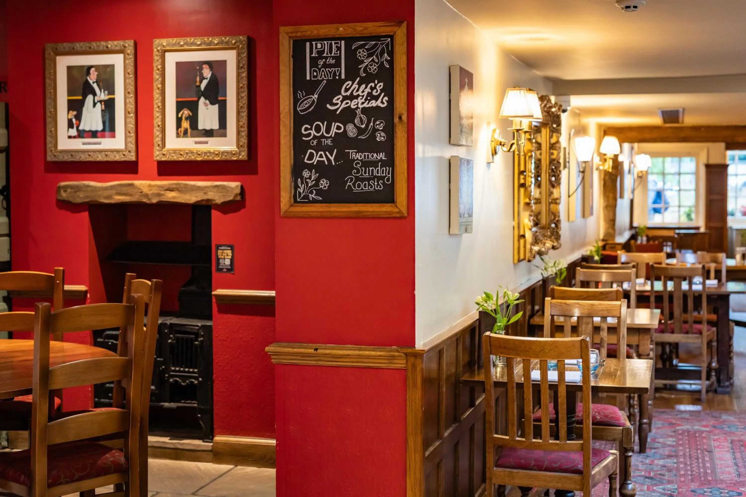 Restaurant/places to eat in The Red Lion Hotel