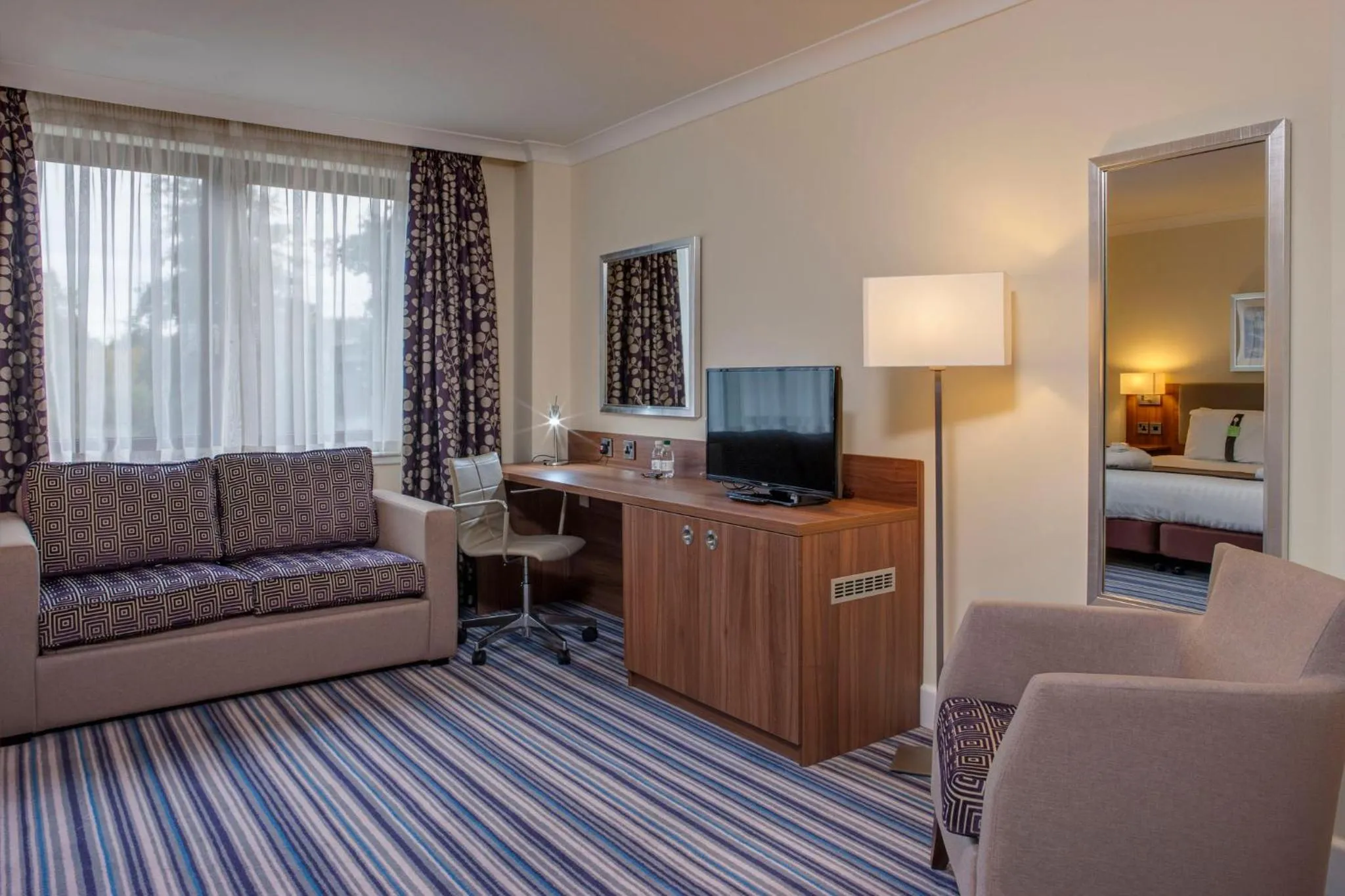 Photo of the whole room in Holiday Inn Glasgow - East Kilbride by IHG