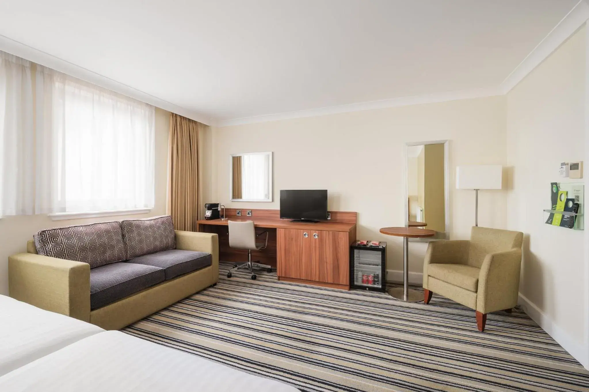 2 Single Premium Single Sofa Bed in Holiday Inn Glasgow - East Kilbride by IHG 2 Single Premium Single Sofa Bed in Holiday Inn Glasgow - East Kilbride by IHG
