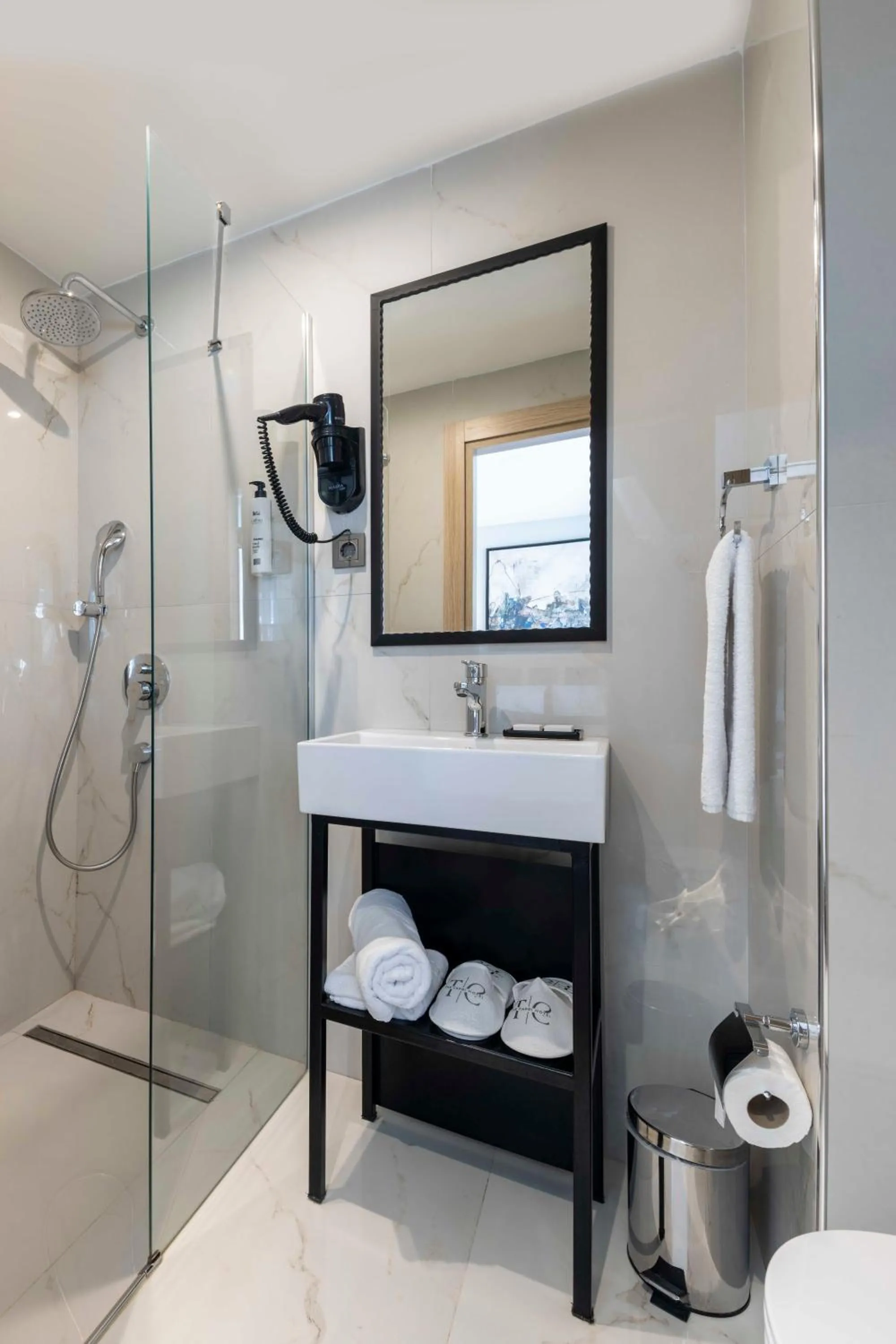 Bathroom in The Capri Hotel Osmanbey