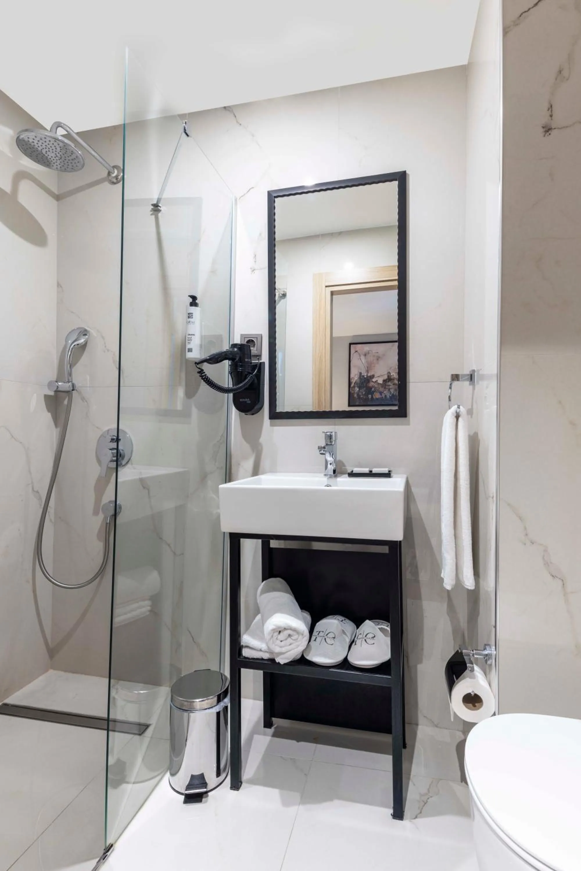 Bathroom in The Capri Hotel Osmanbey