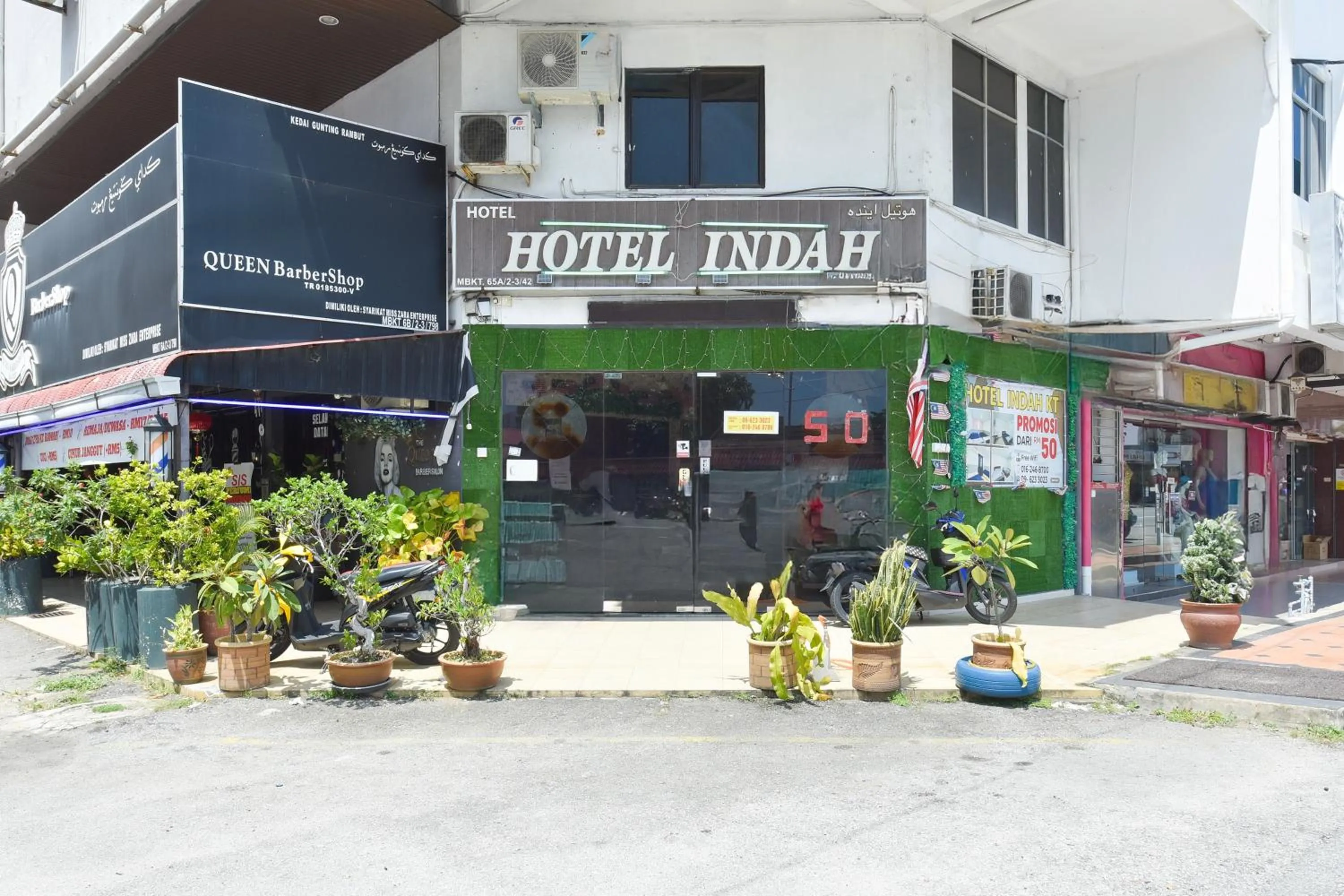 Facade/entrance in Hotel O Indah