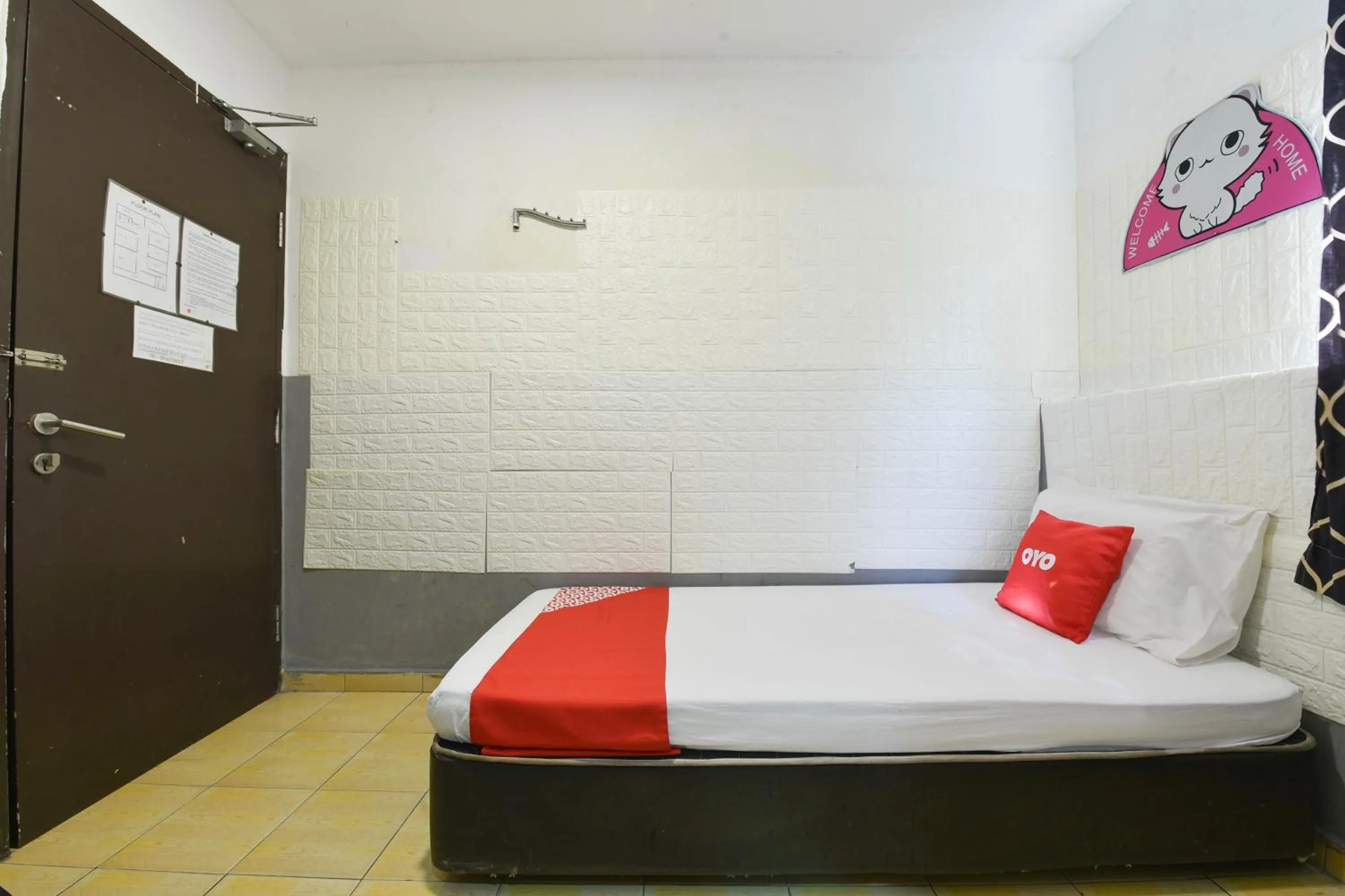 Bedroom, Bed in Hotel O Indah