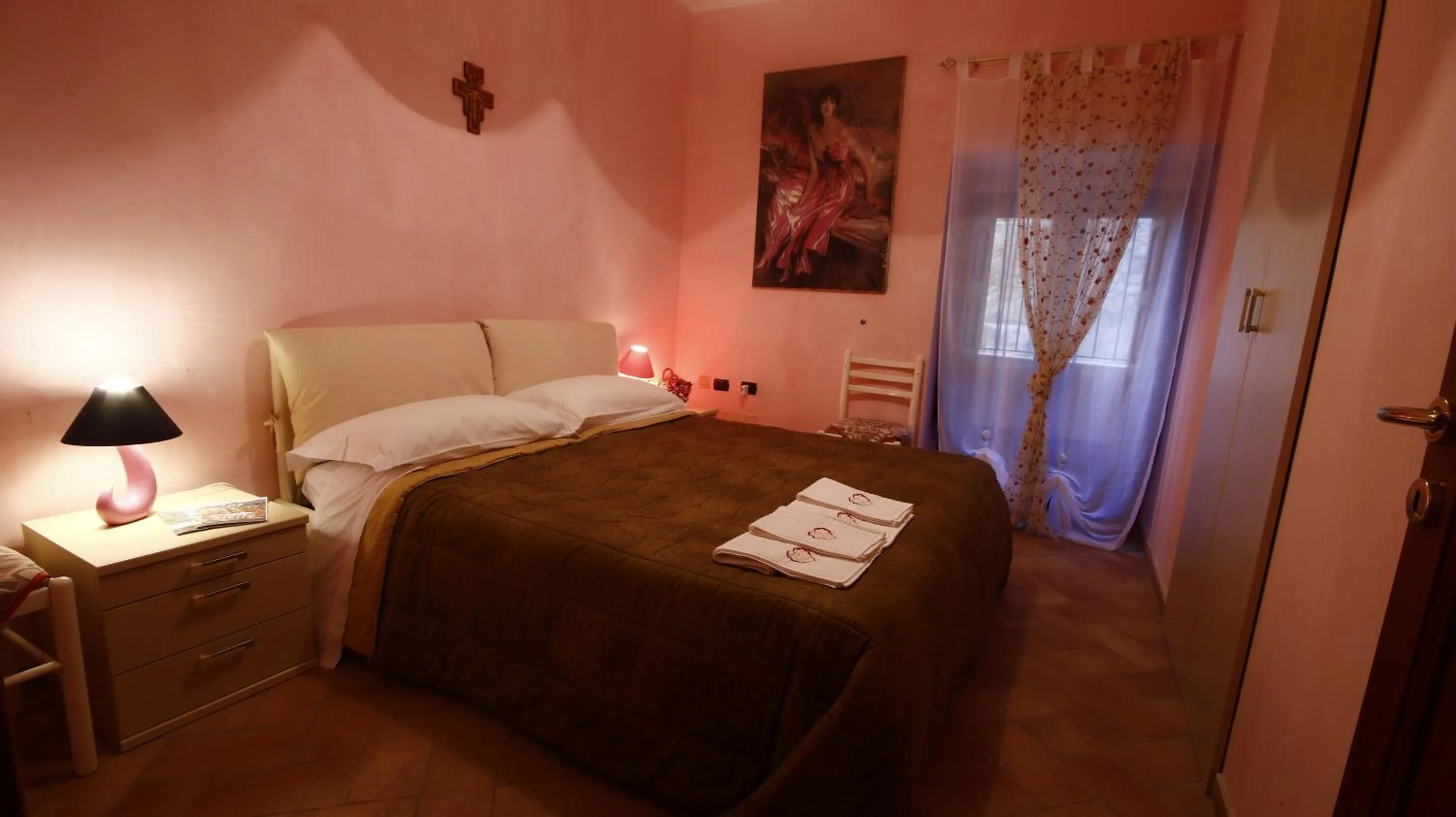 Photo of the whole room, Bed in Heart Of Sicily