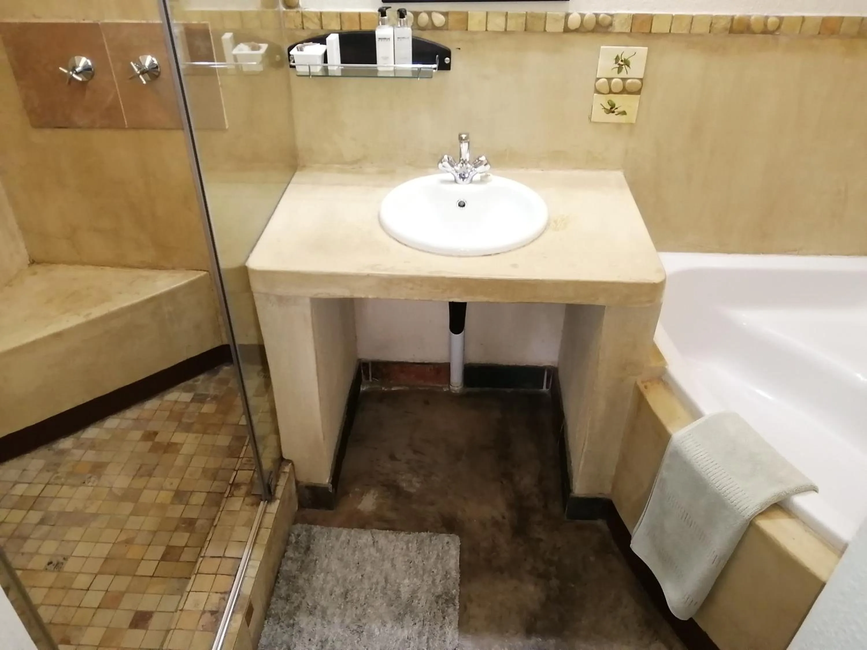 Bathroom in Blyde Mountain Country House