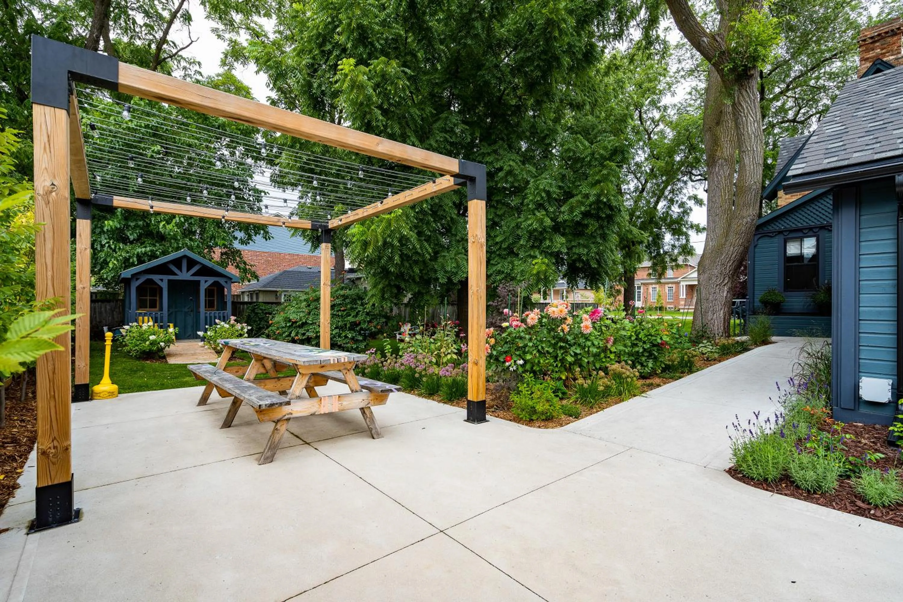 Patio in Somewhere Inn Collingwood