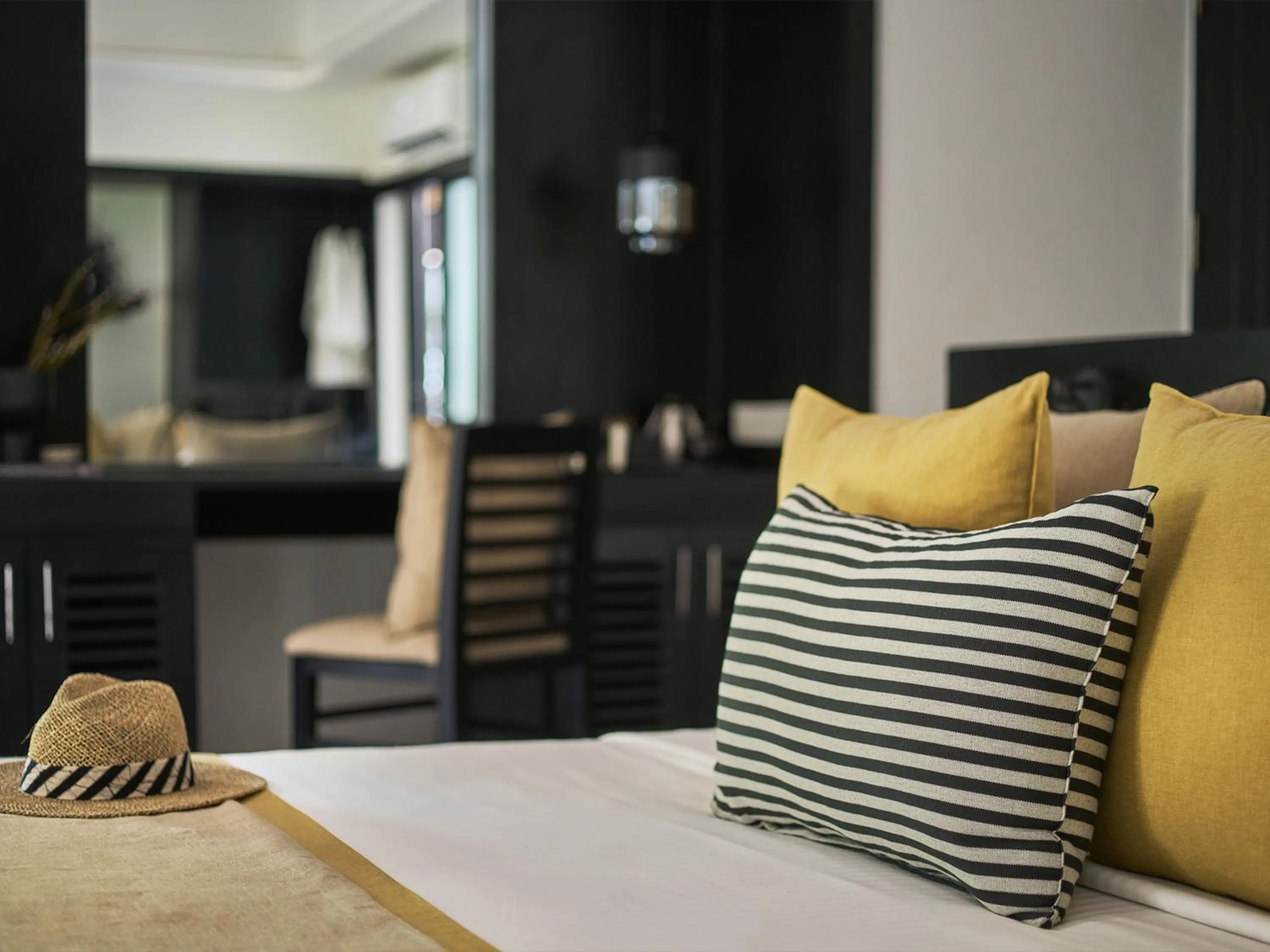 Bed in Sun Siyam Pasikudah