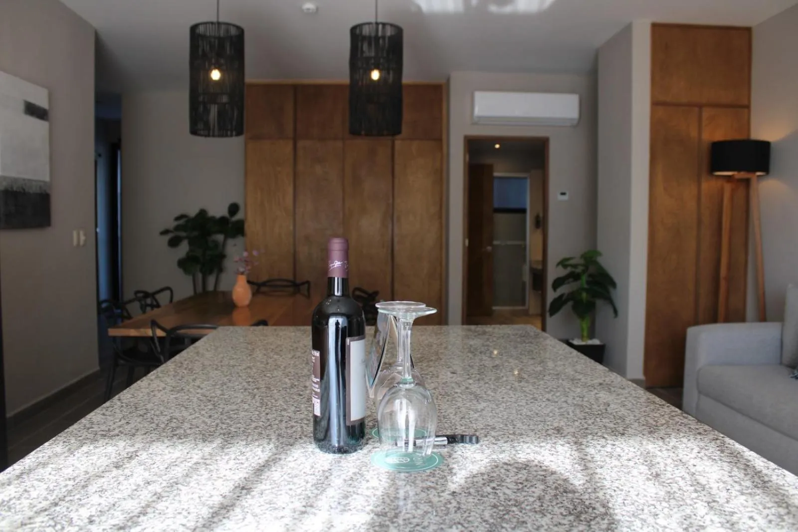 Drinks in Nirú Ocean Suites by Binniguenda