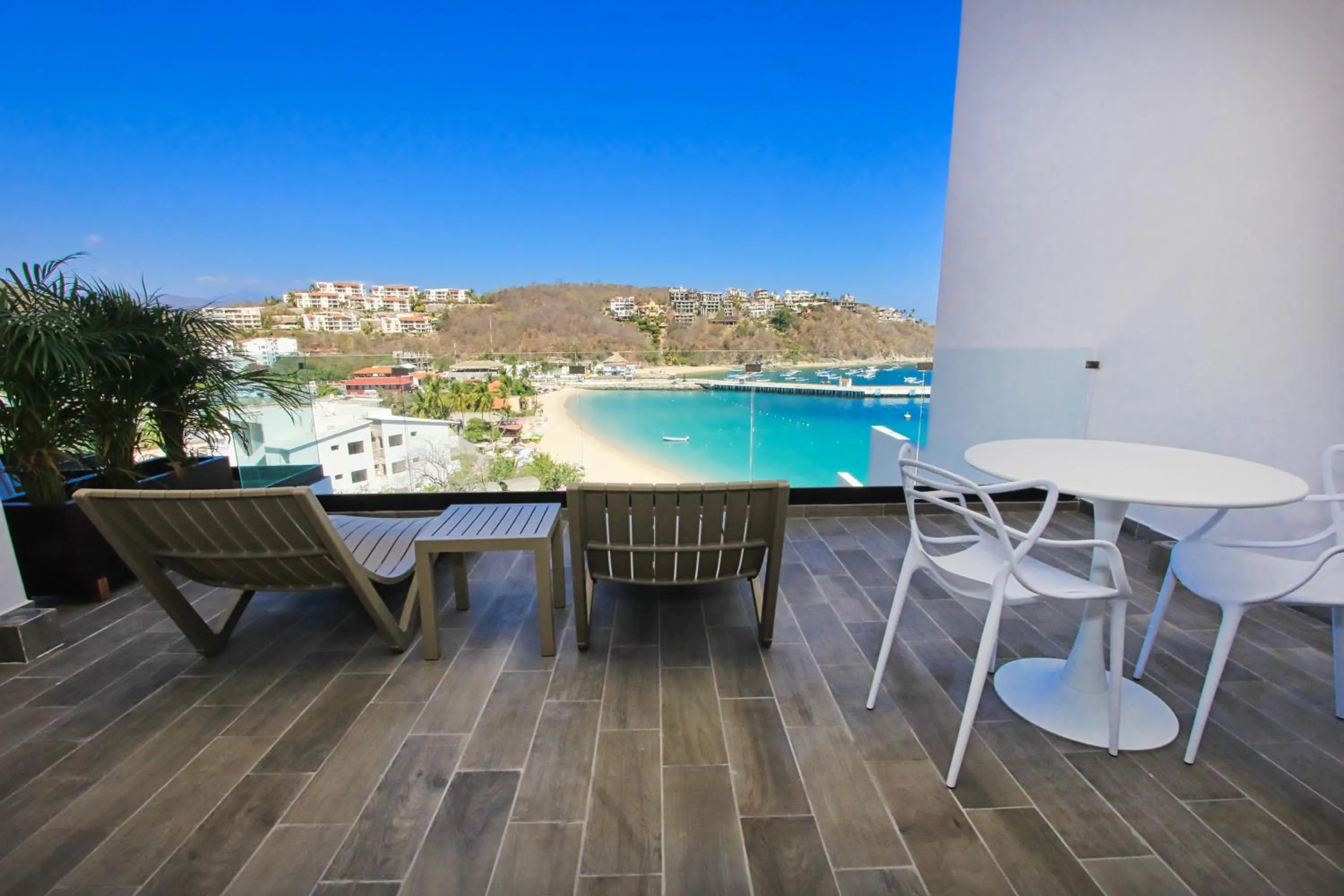 Sea view in Nirú Ocean Suites by Binniguenda