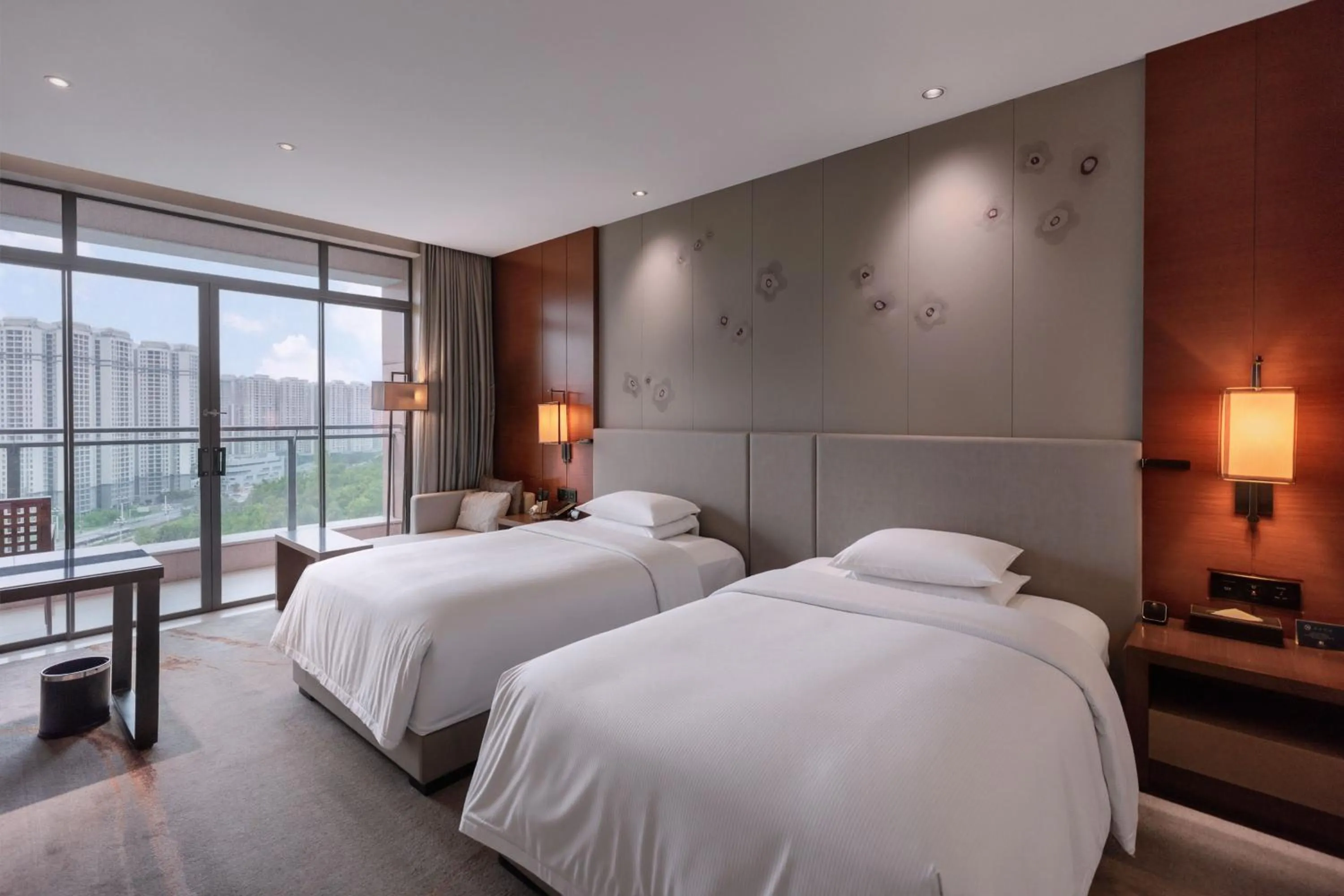 Bed in DoubleTree by Hilton Guangzhou Science City