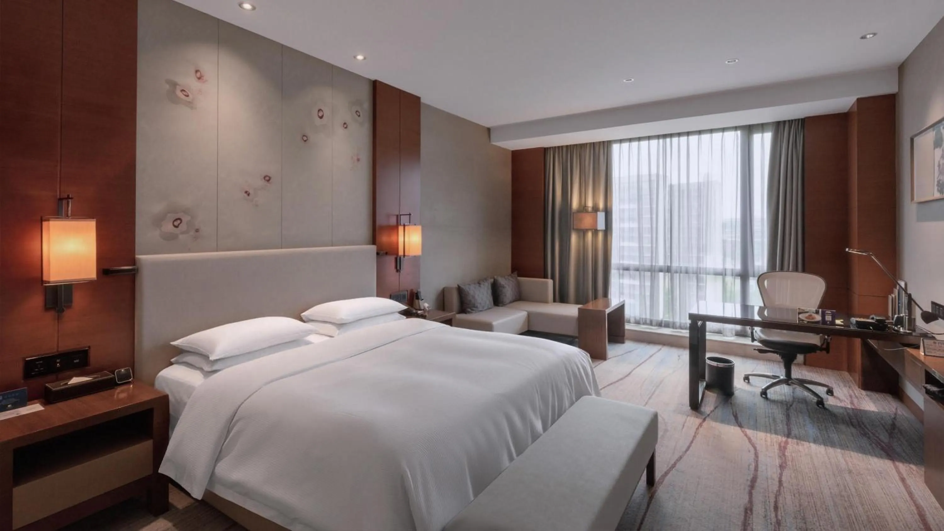 Bed in DoubleTree by Hilton Guangzhou Science City