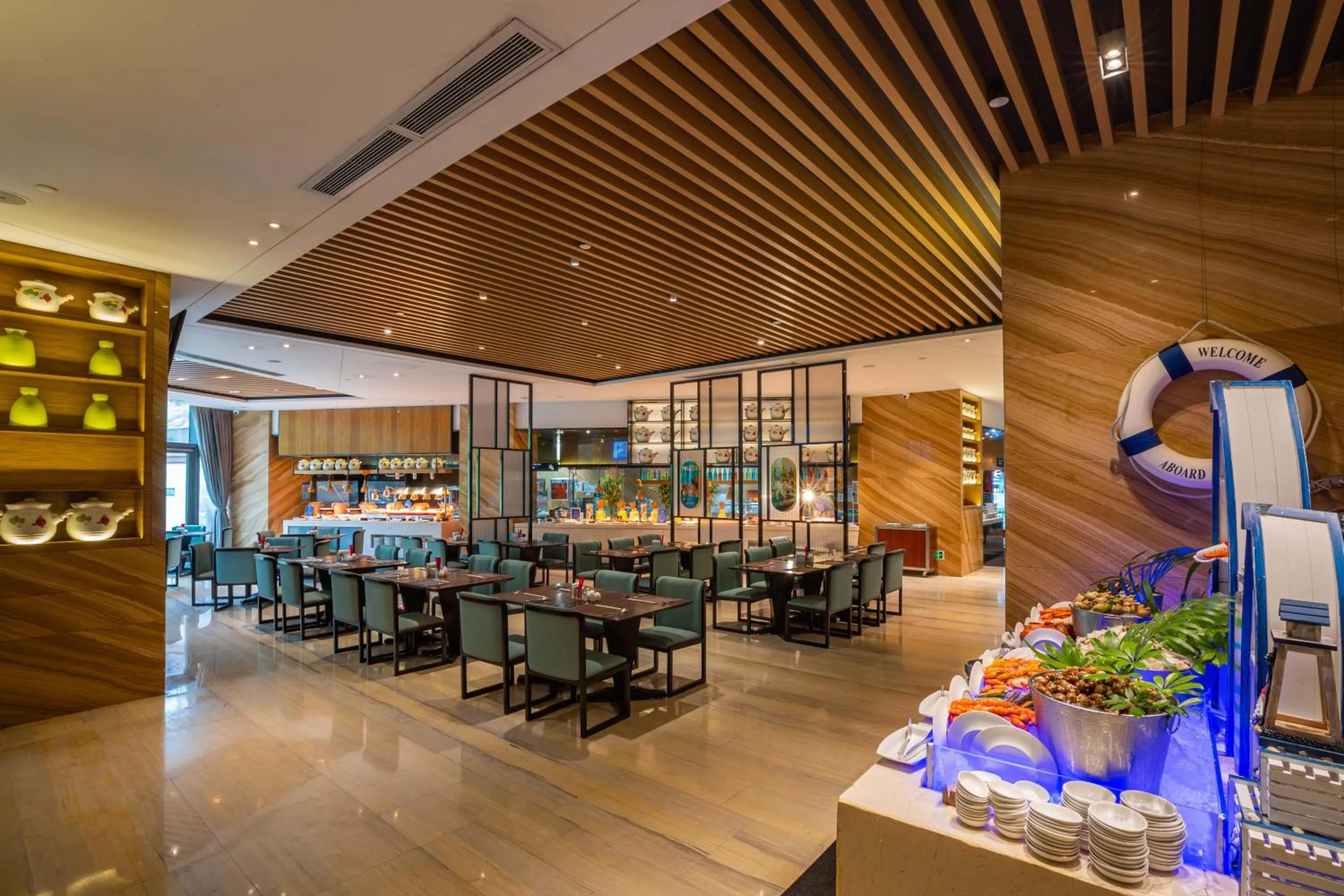 Restaurant/places to eat in DoubleTree by Hilton Guangzhou Science City