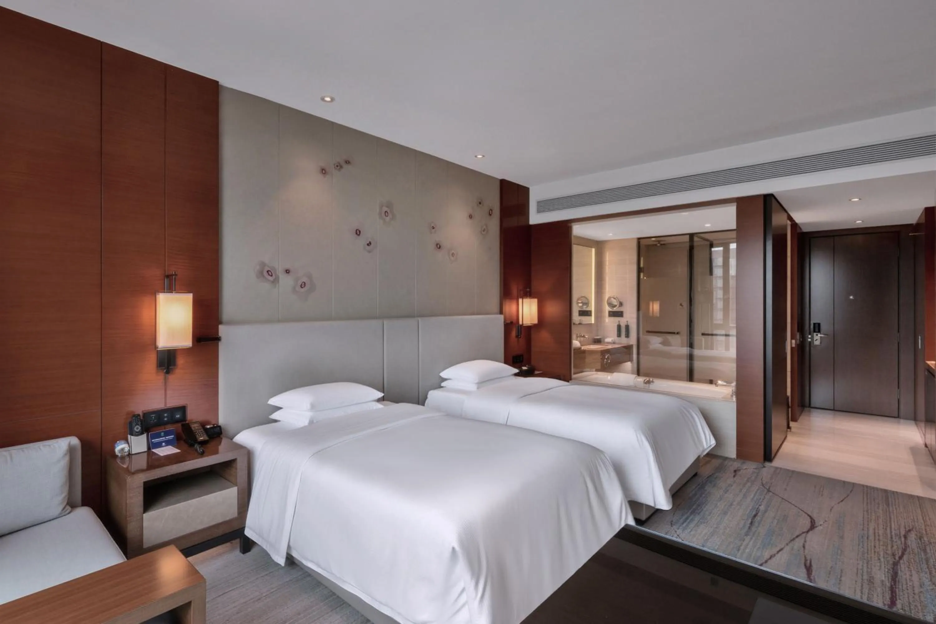 Bedroom, Bed in DoubleTree by Hilton Guangzhou Science City