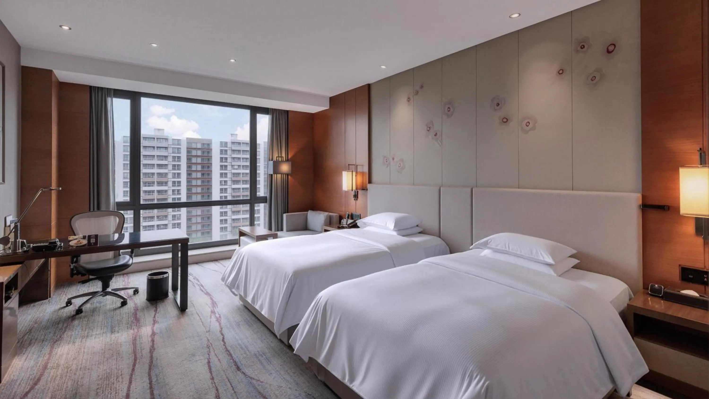 Bed in DoubleTree by Hilton Guangzhou Science City