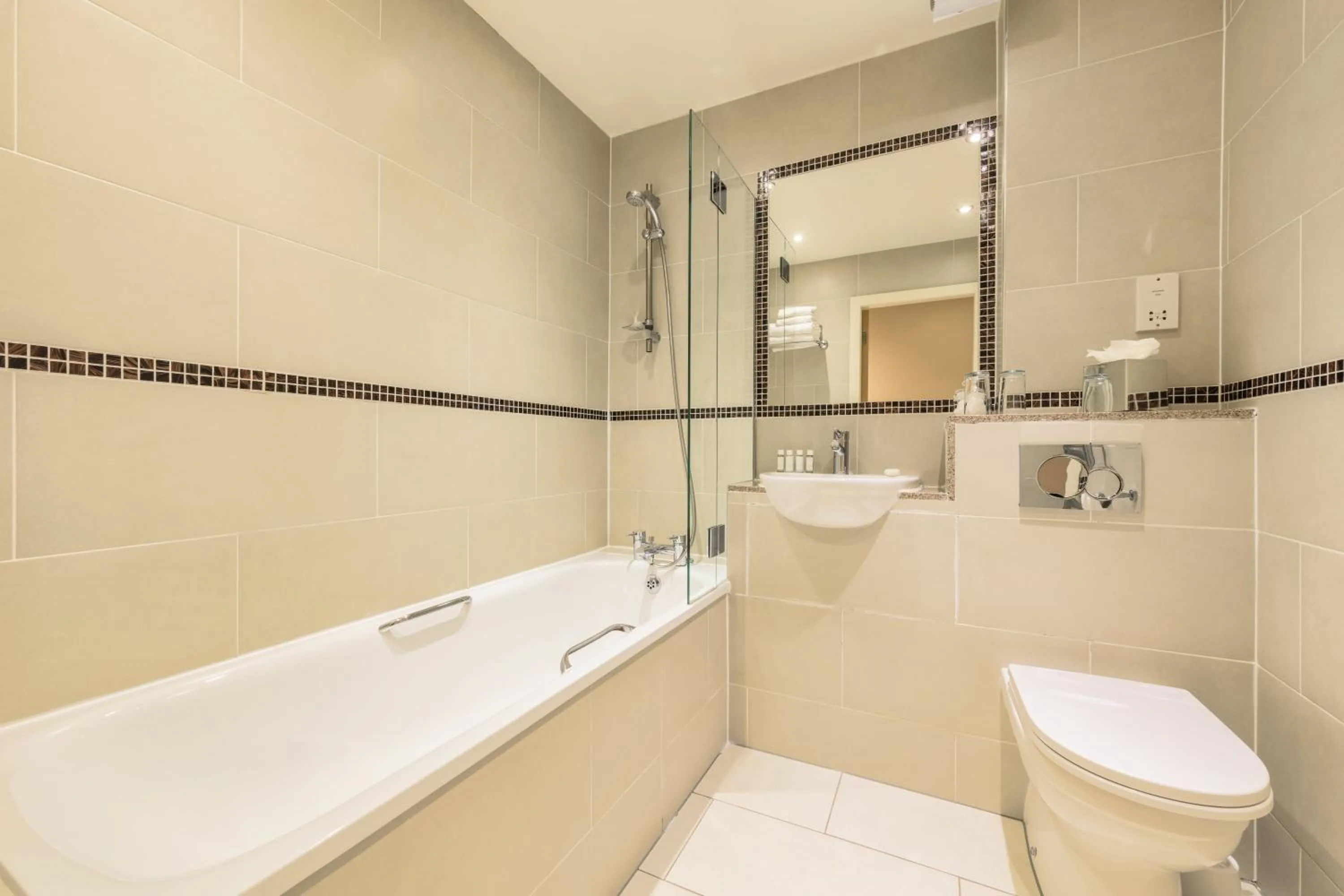 Bathroom in Holyrood Aparthotel