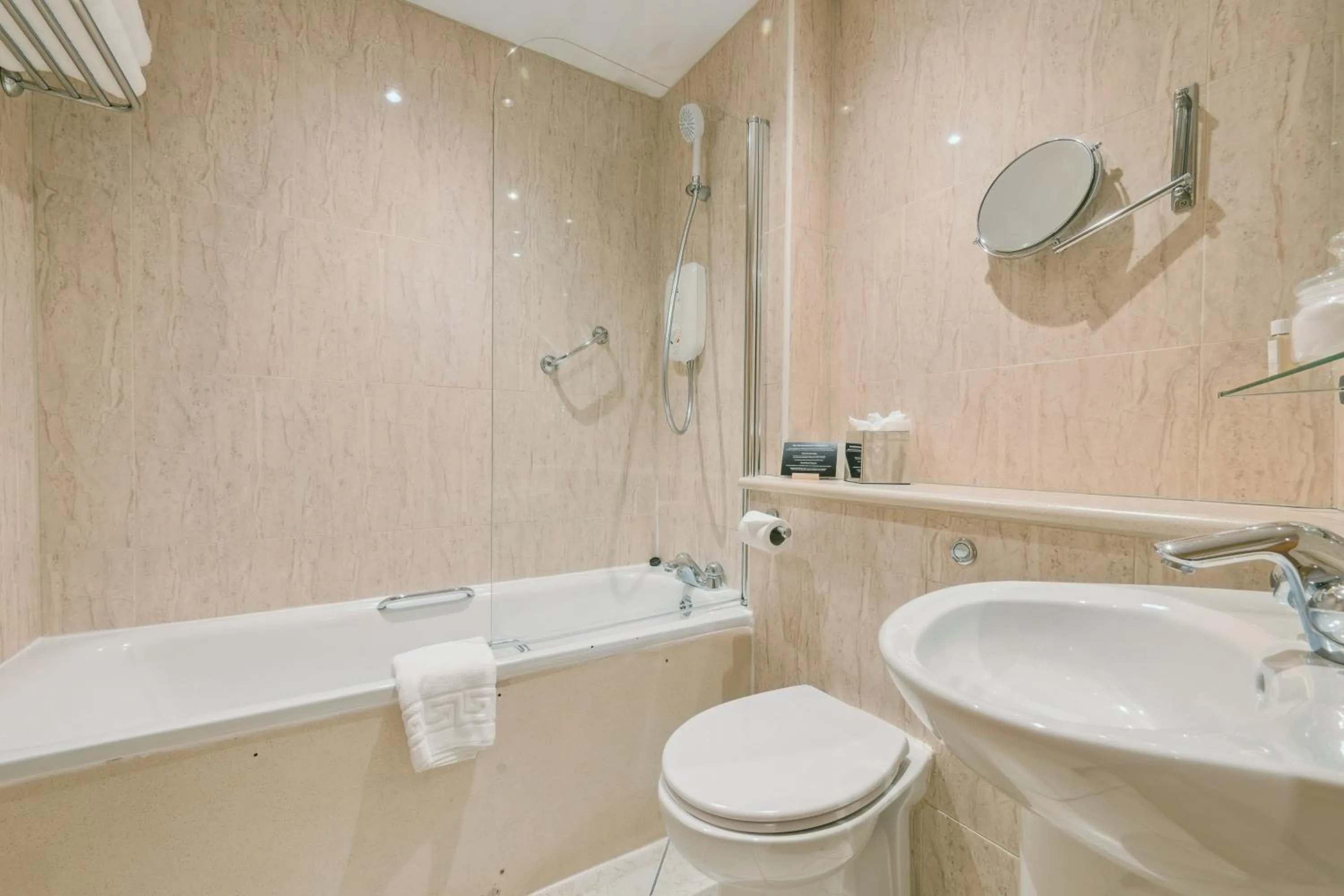 Bathroom in Holyrood Aparthotel