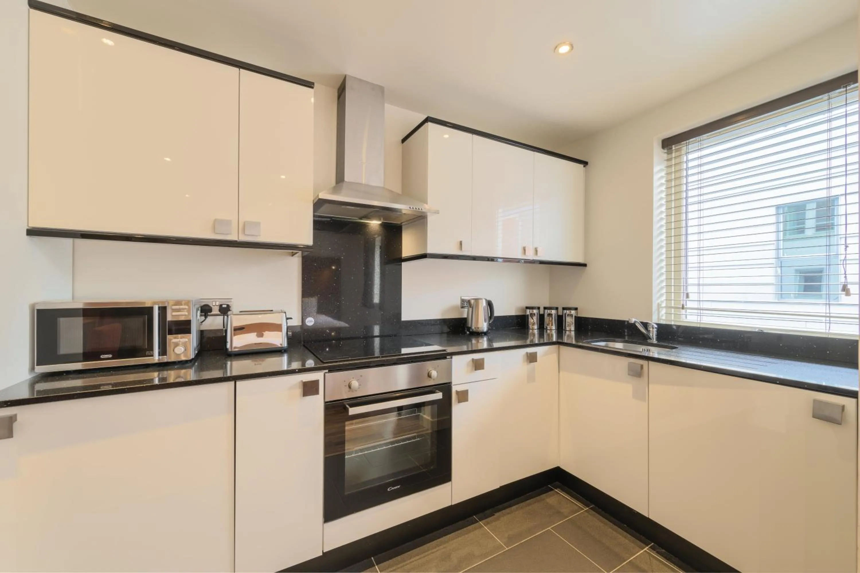 Kitchen or kitchenette in Holyrood Aparthotel