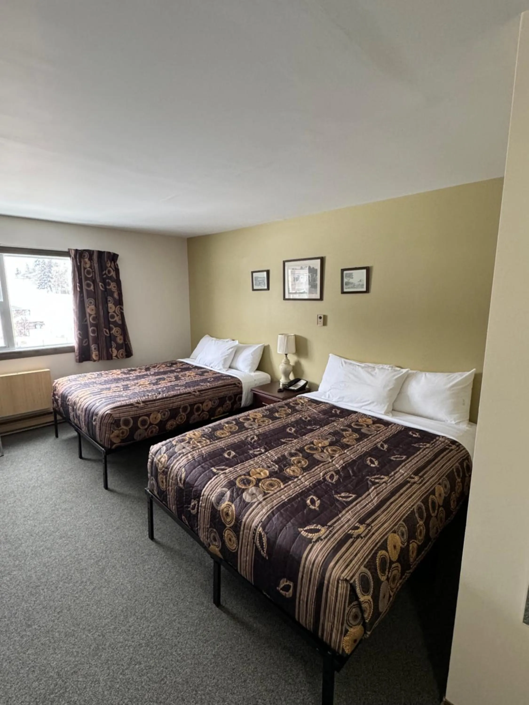 Bed in Minnedosa Inn