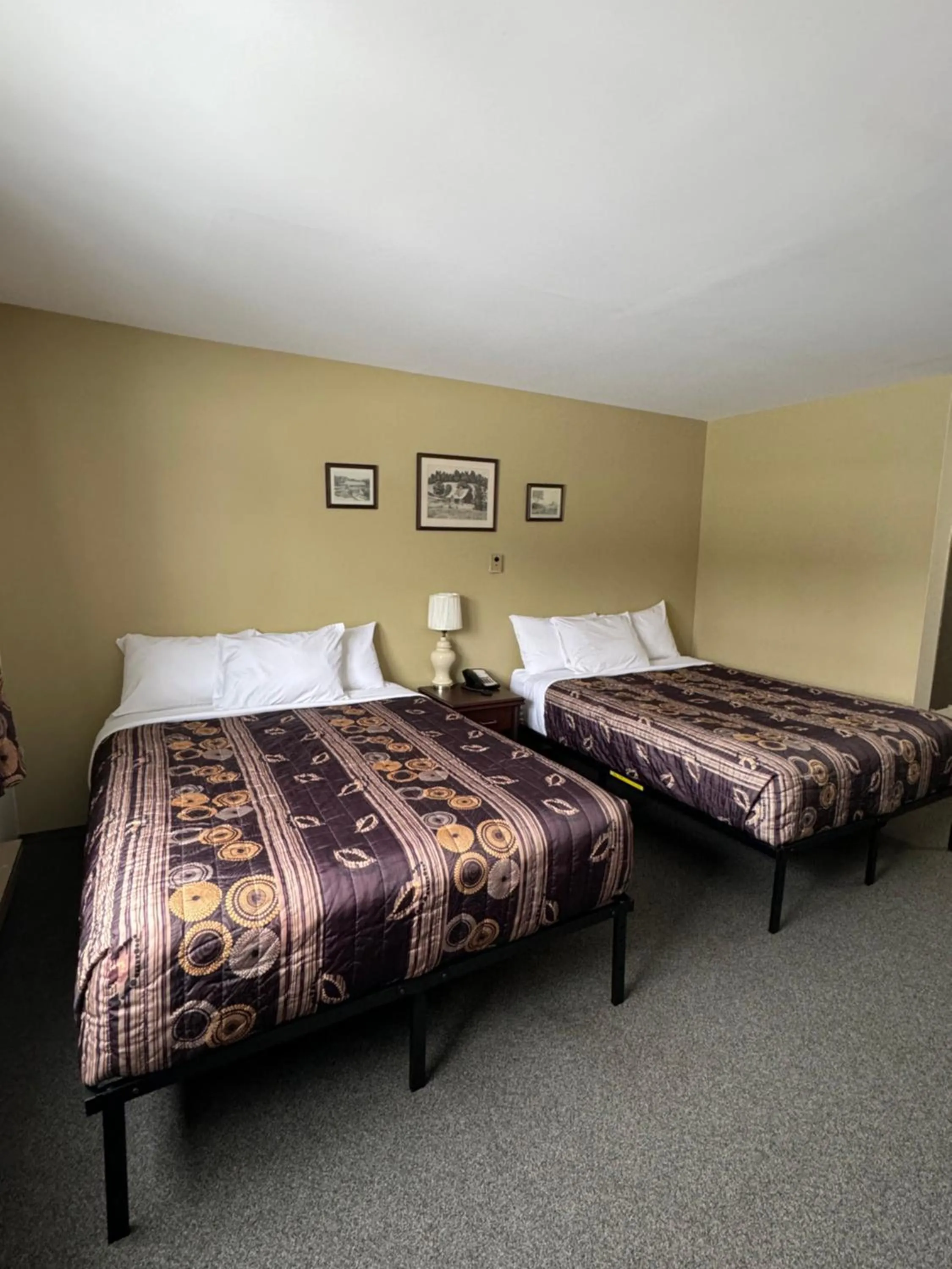 Bed in Minnedosa Inn
