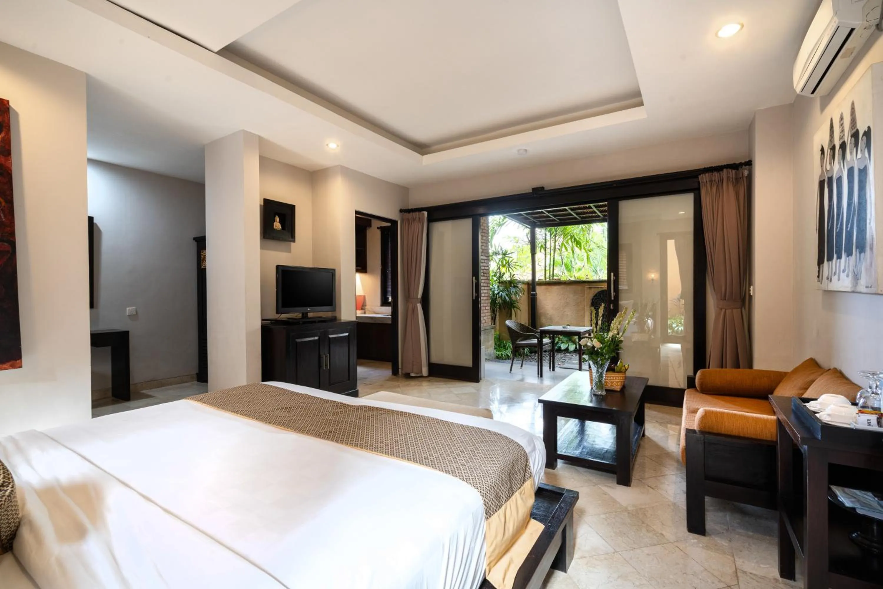 Bed in Svarga Bebek Villas