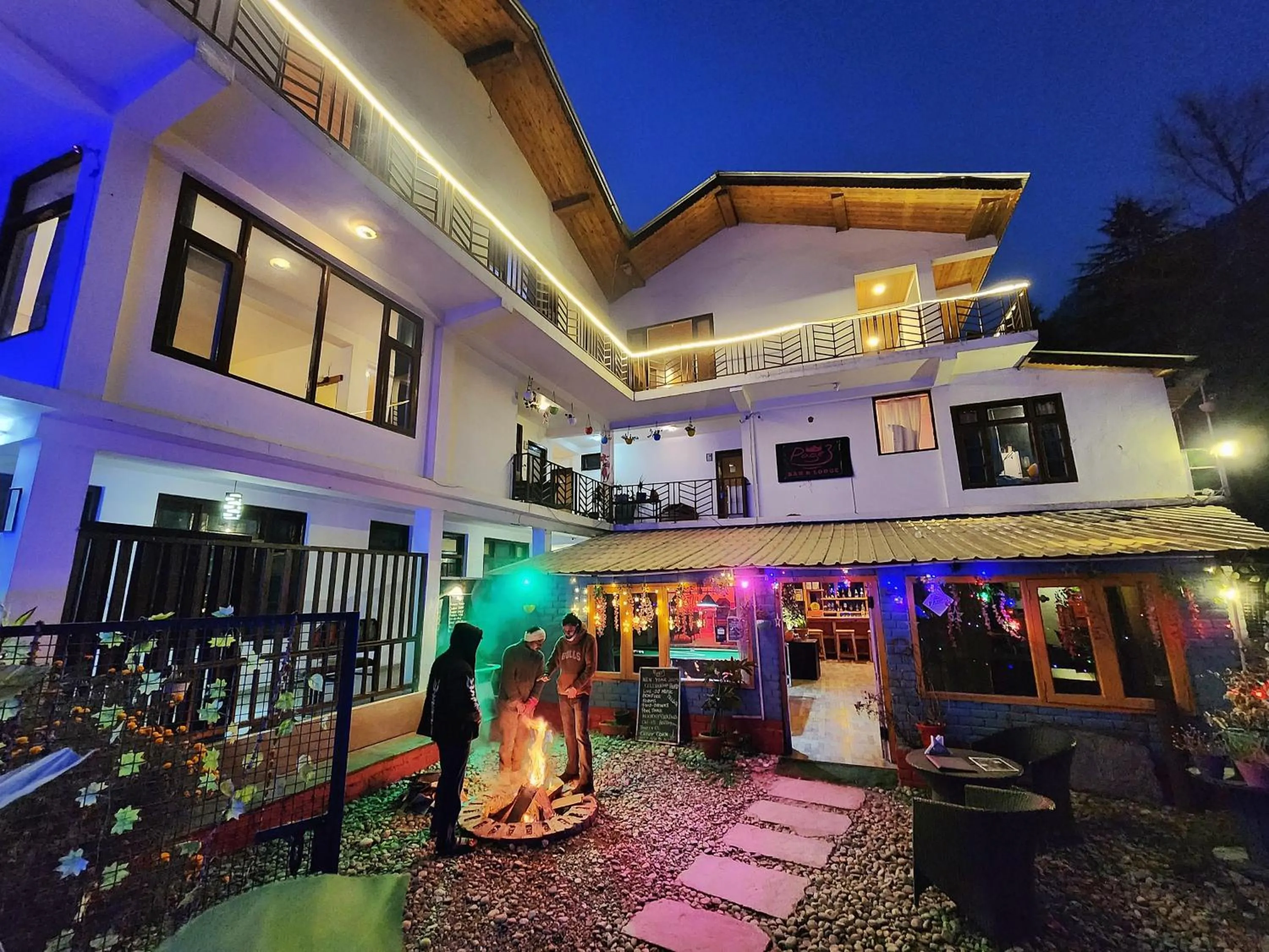 flat iron in Page 3 - A Riverside Hotel and Bar