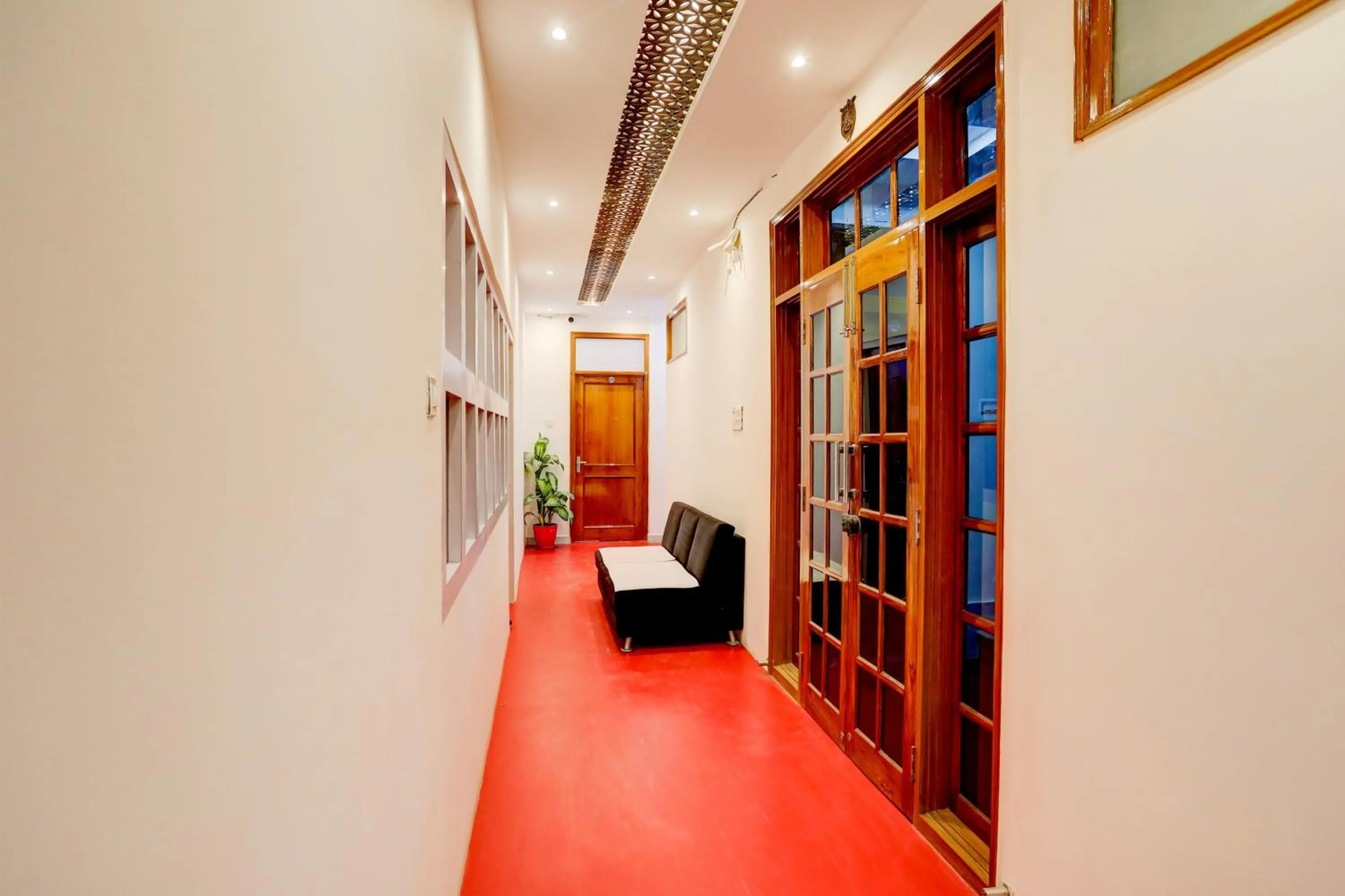 Lobby or reception in Hotel O Kashi Inn