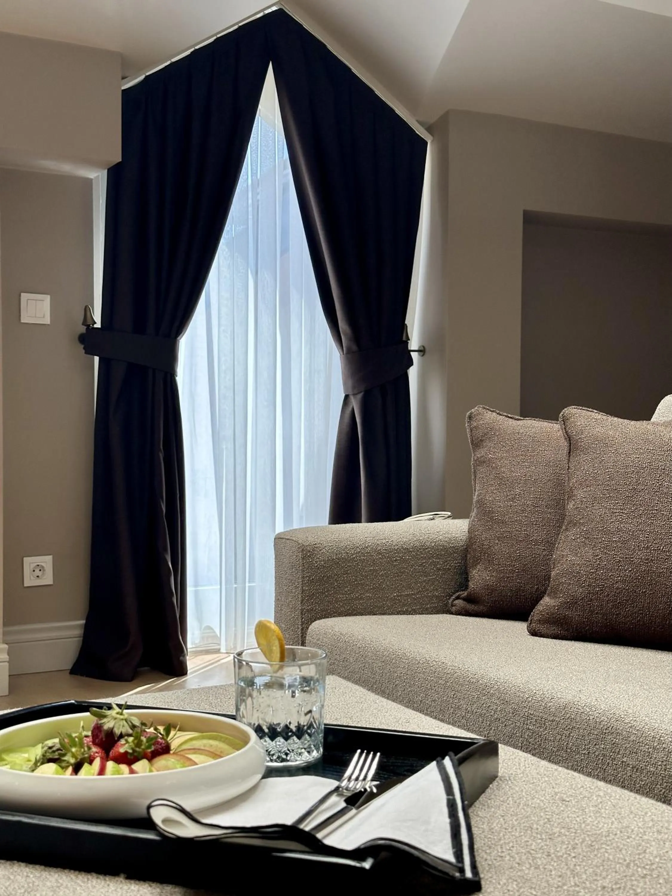 Living room in Weingart Suites Hotel