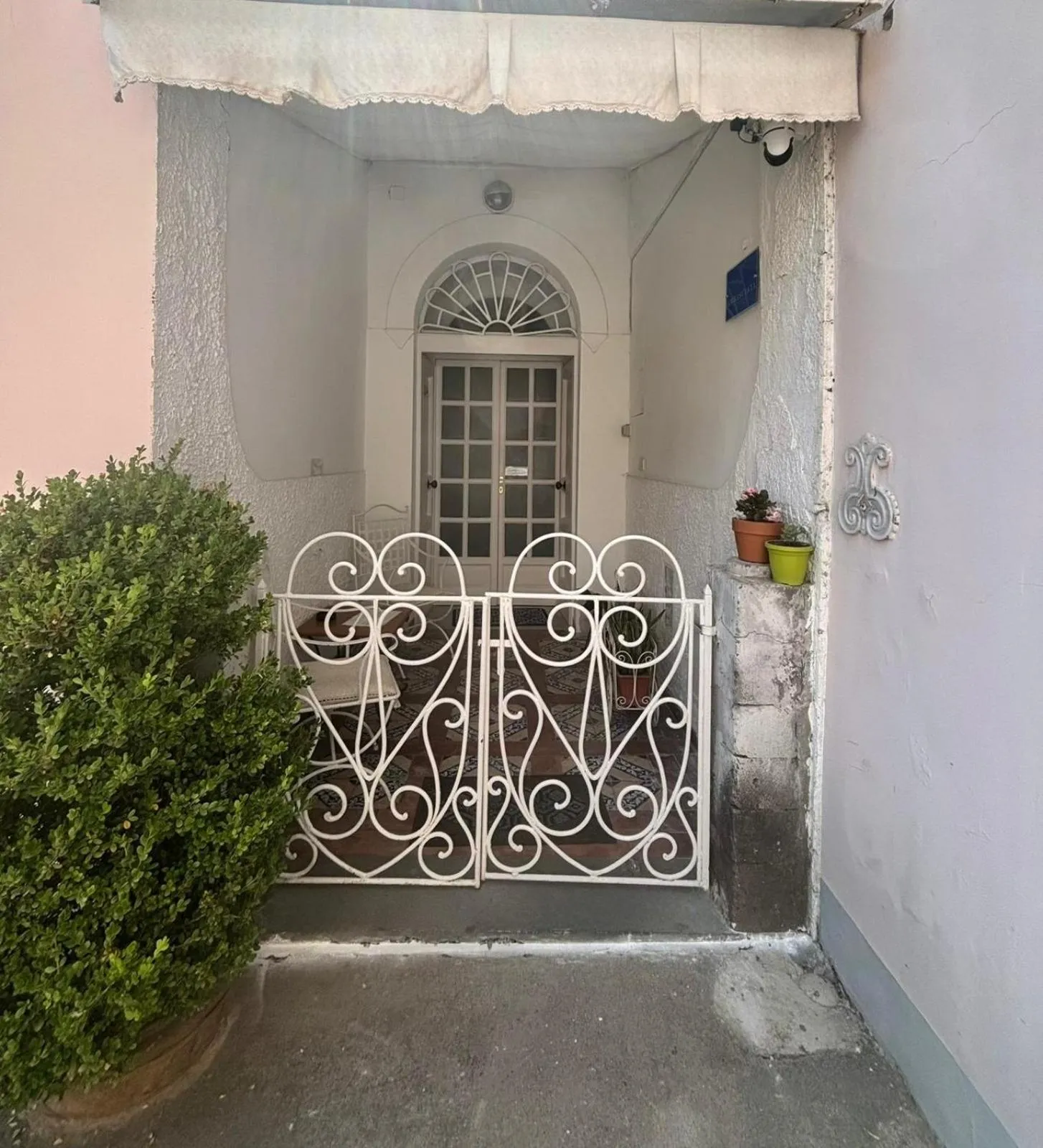 Facade/entrance in Ambasciata Sorrento Relais