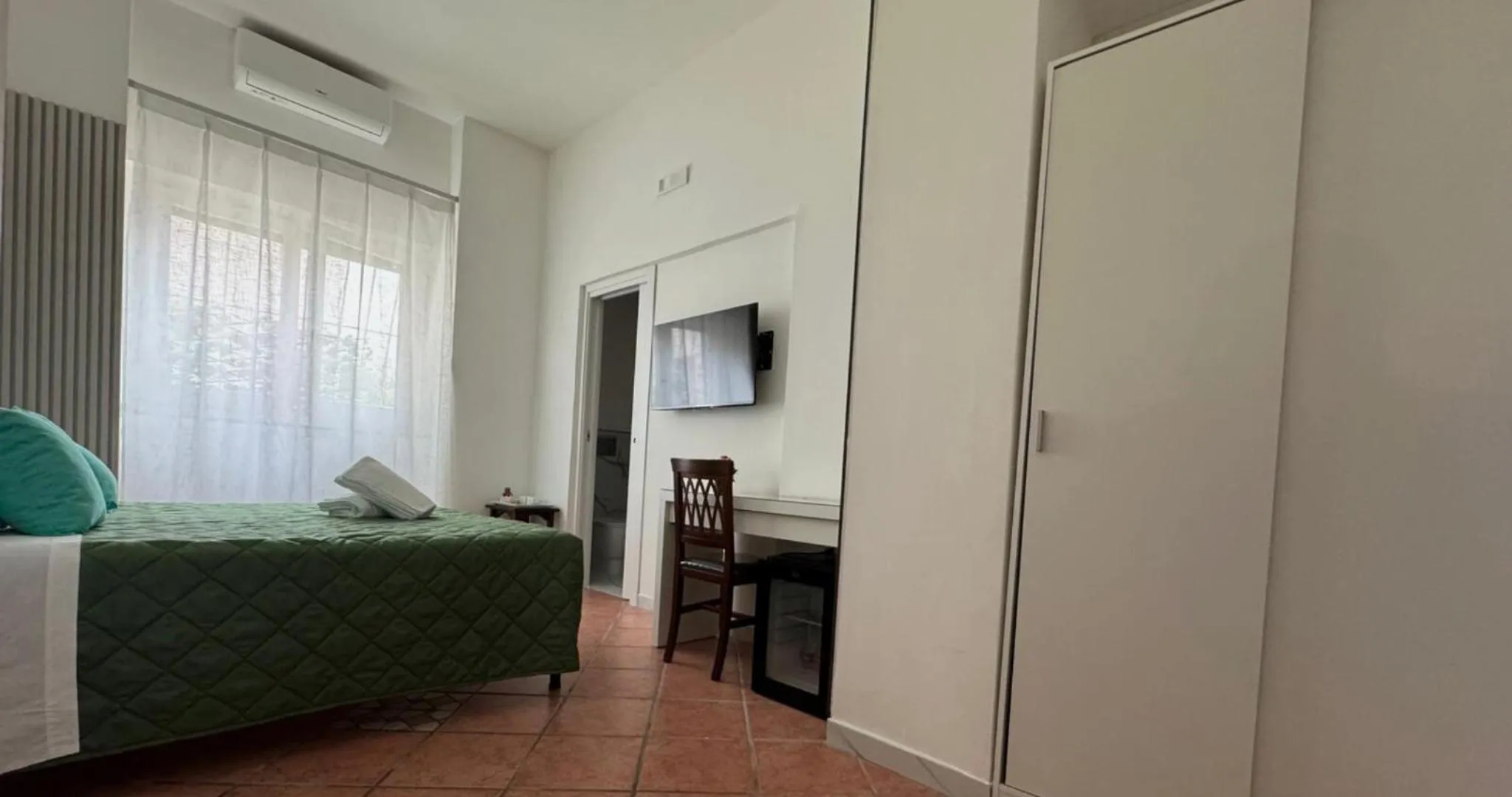 Bed in Ambasciata Sorrento Relais