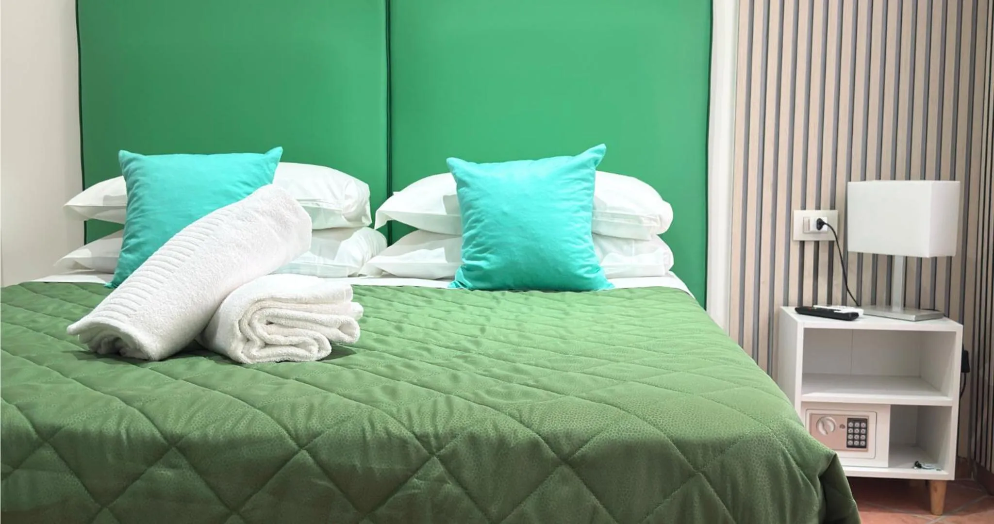 Bed in Ambasciata Sorrento Relais