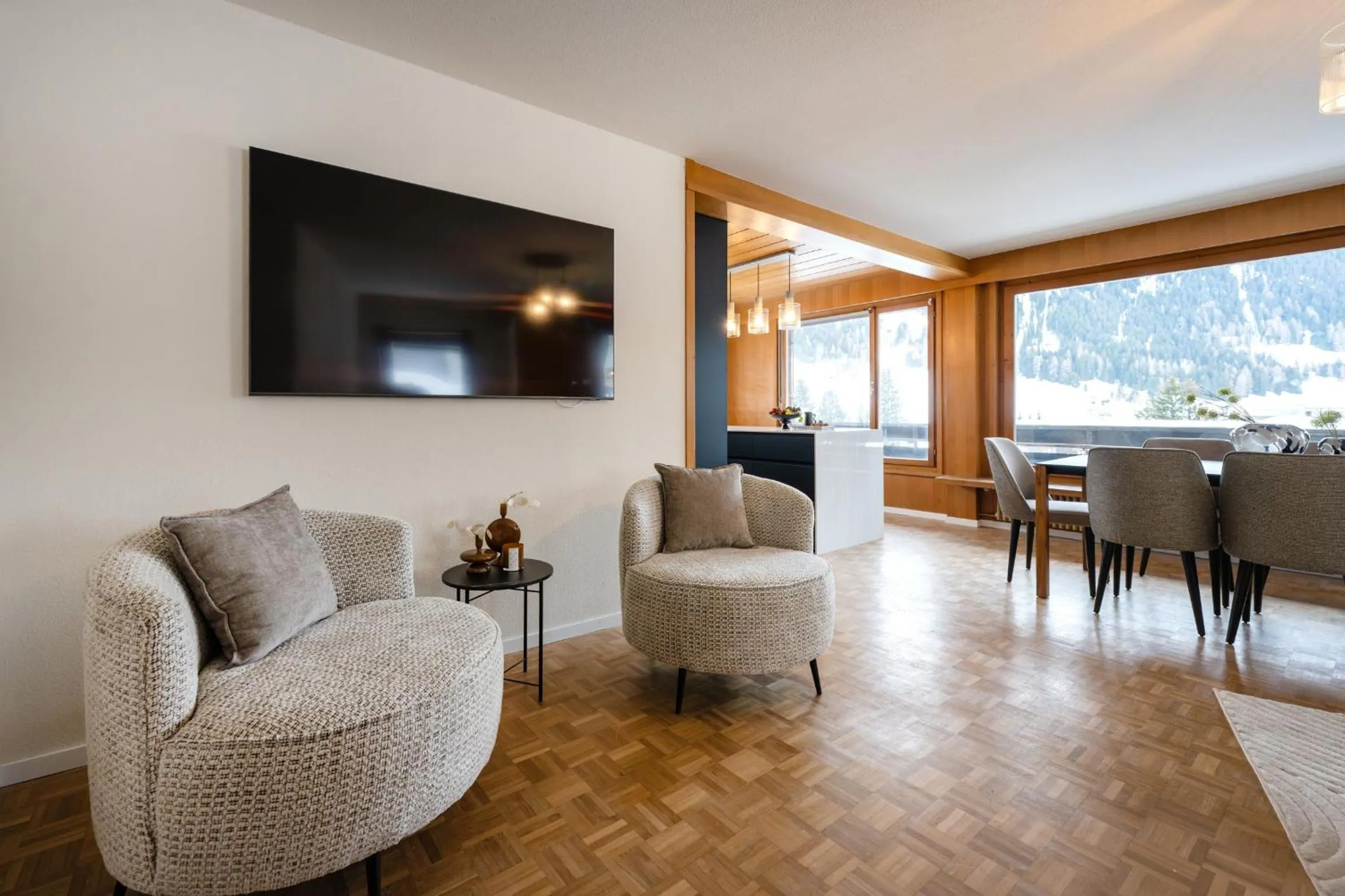 TV and multimedia in Chalet-Hotel Larix