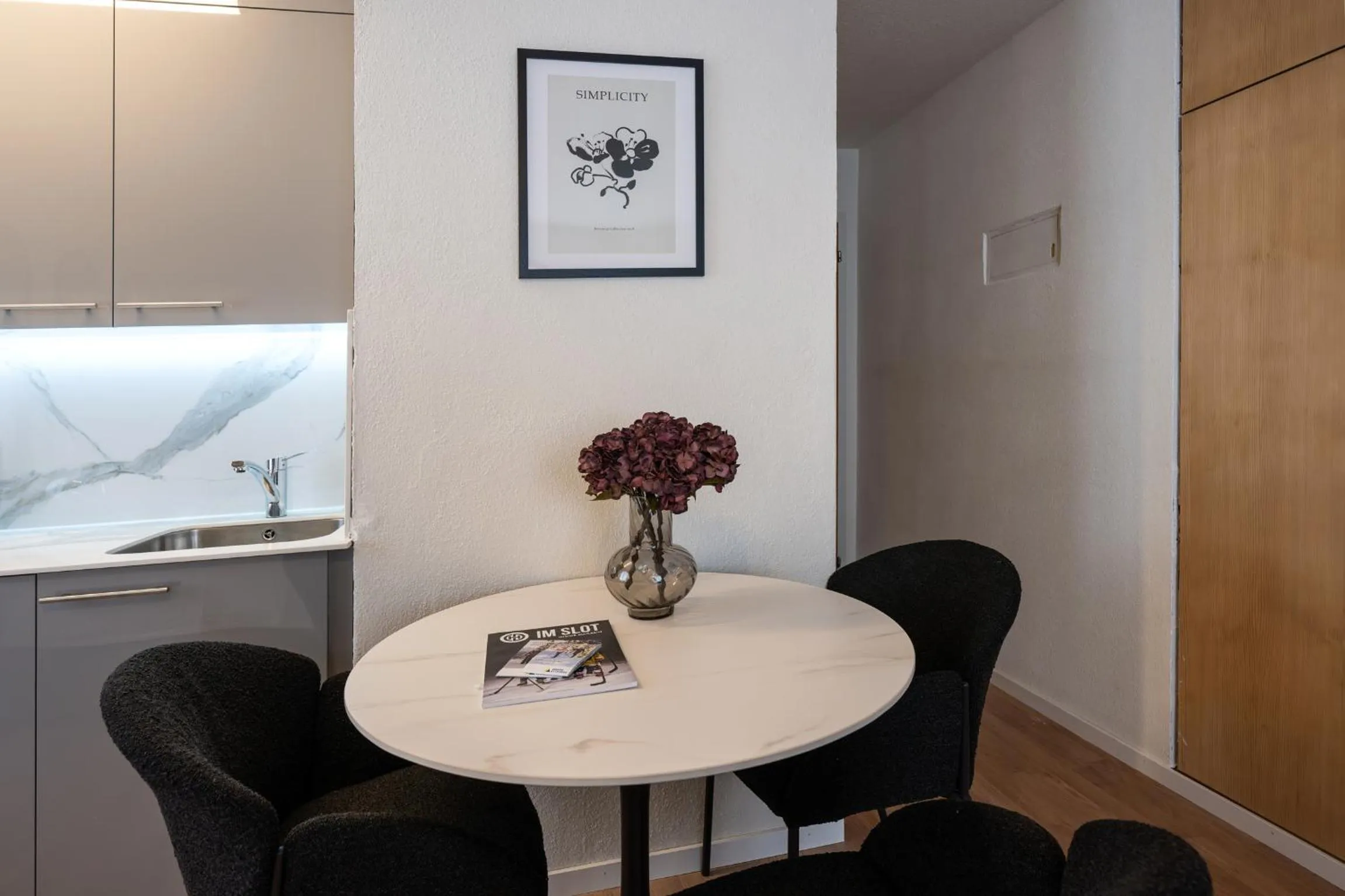 Kitchen or kitchenette in Chalet-Hotel Larix