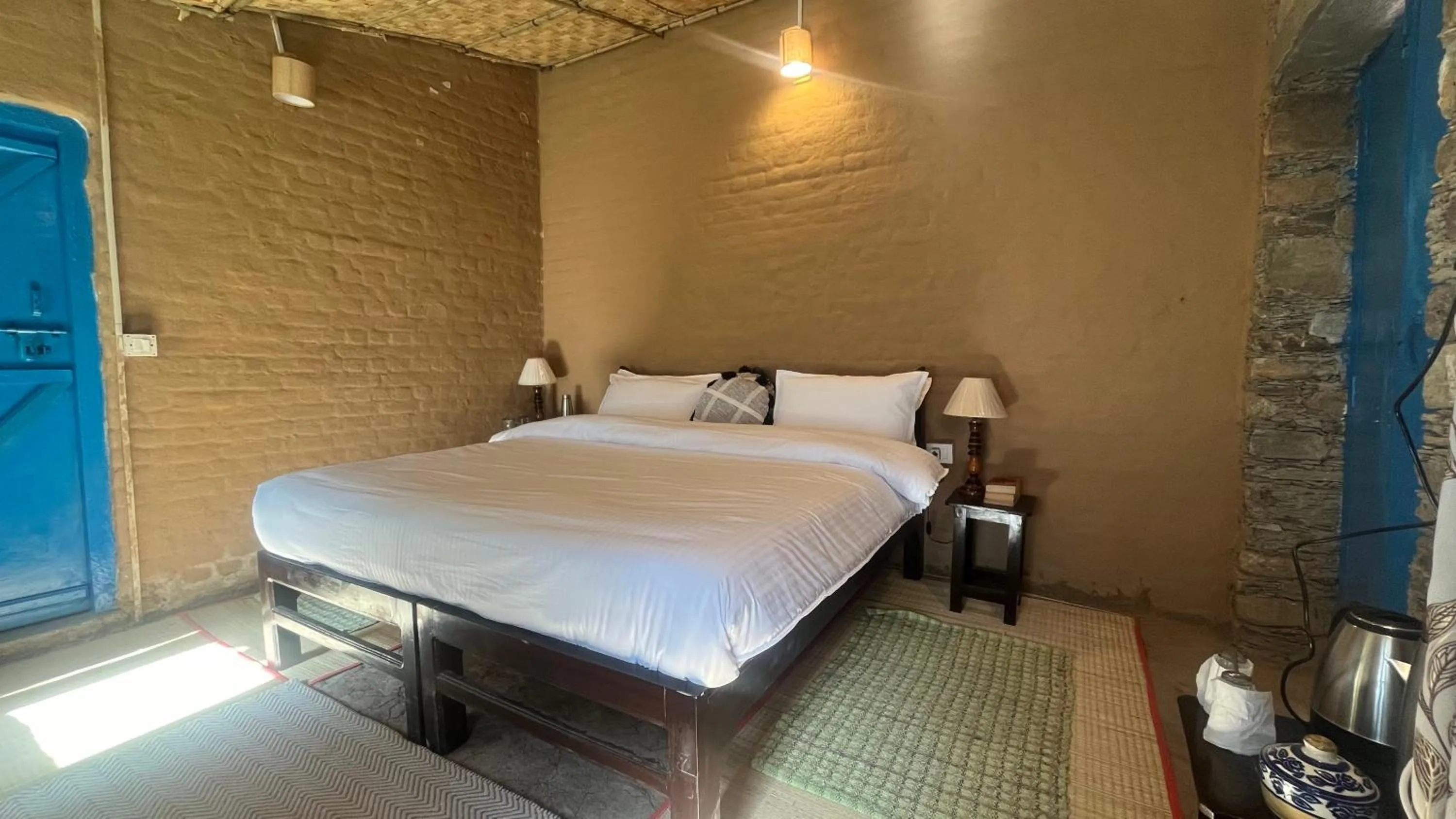 Bed in Burans Kot Heritage Home - Ramgarh