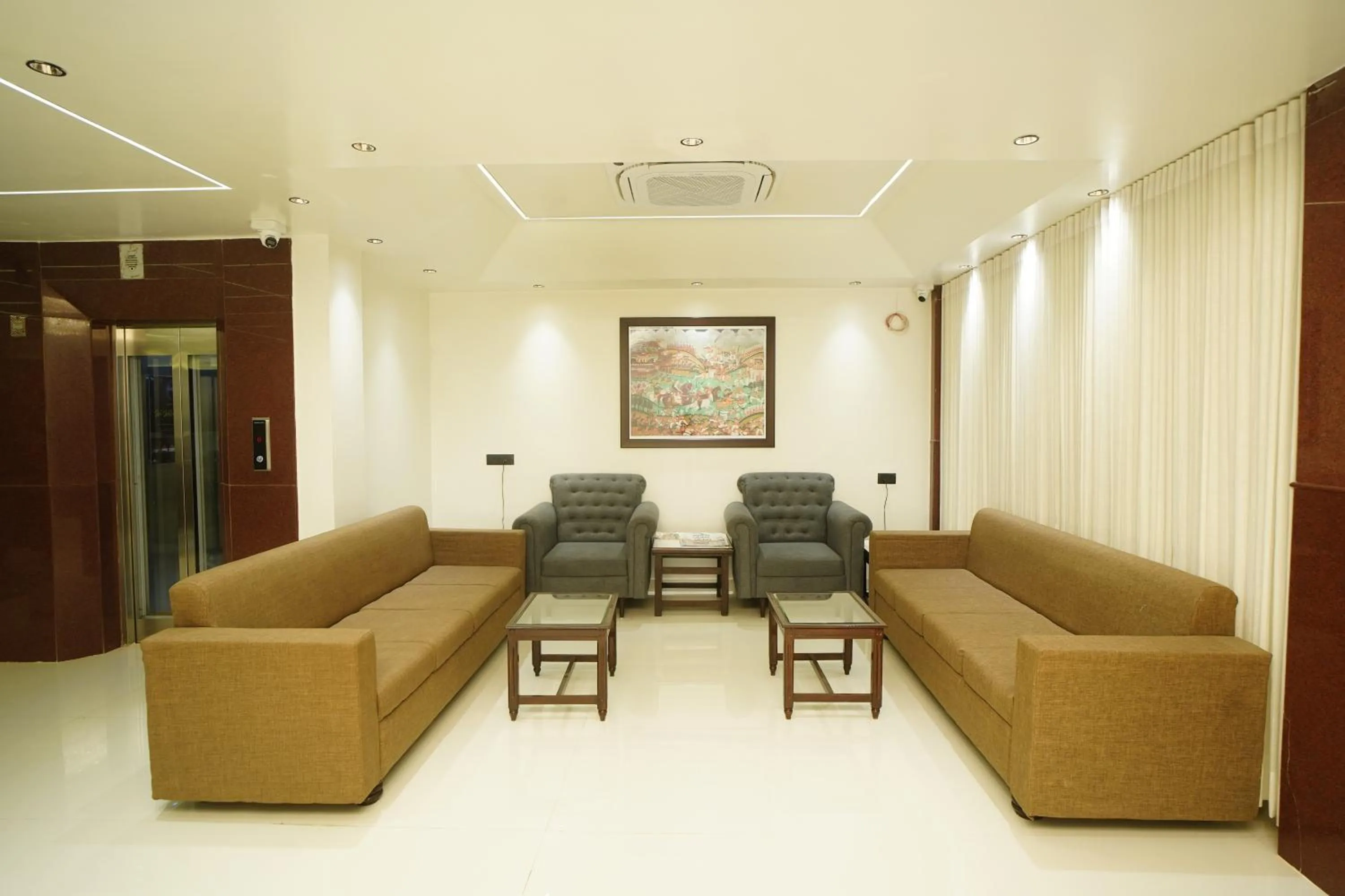 Living room in HOTEL PRAHLAD INN