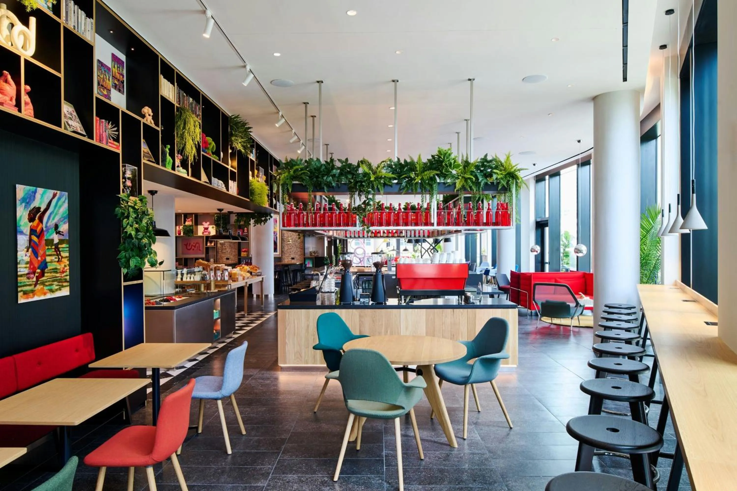 Restaurant/places to eat in citizenM Boston Back Bay
