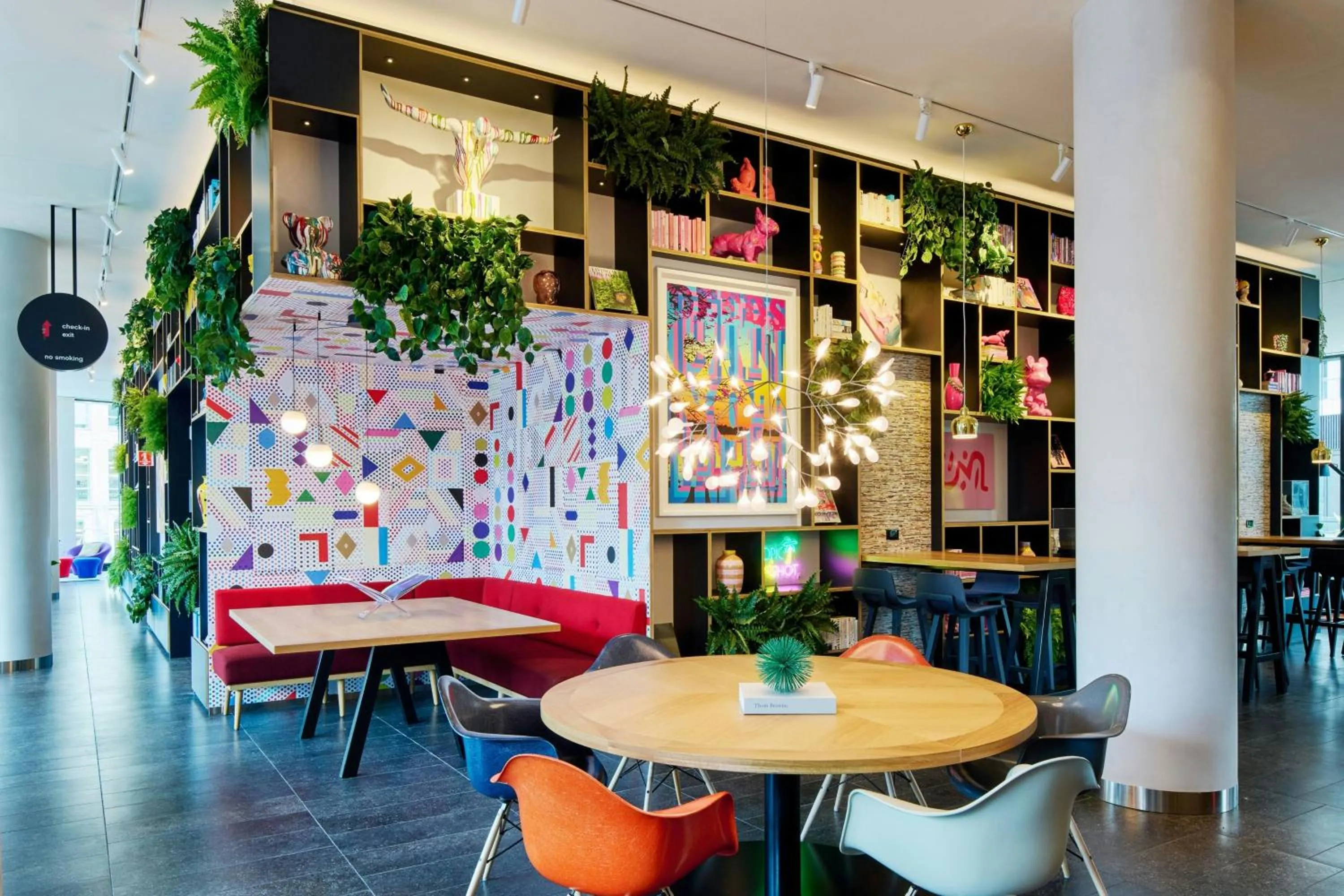 Lobby or reception in citizenM Boston Back Bay
