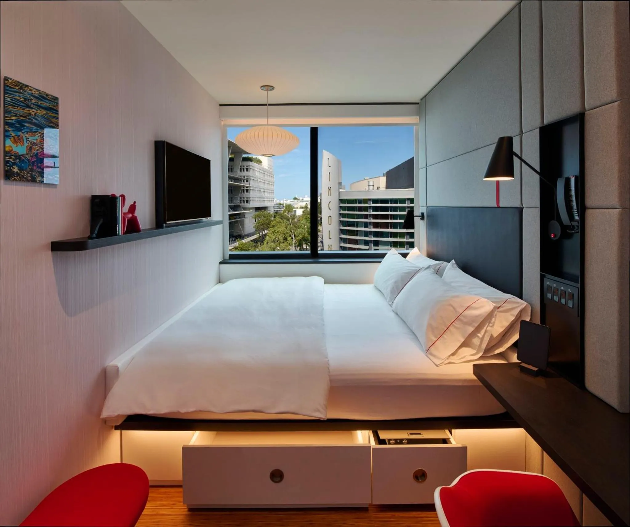 King Room - single occupancy in citizenM Miami South Beach