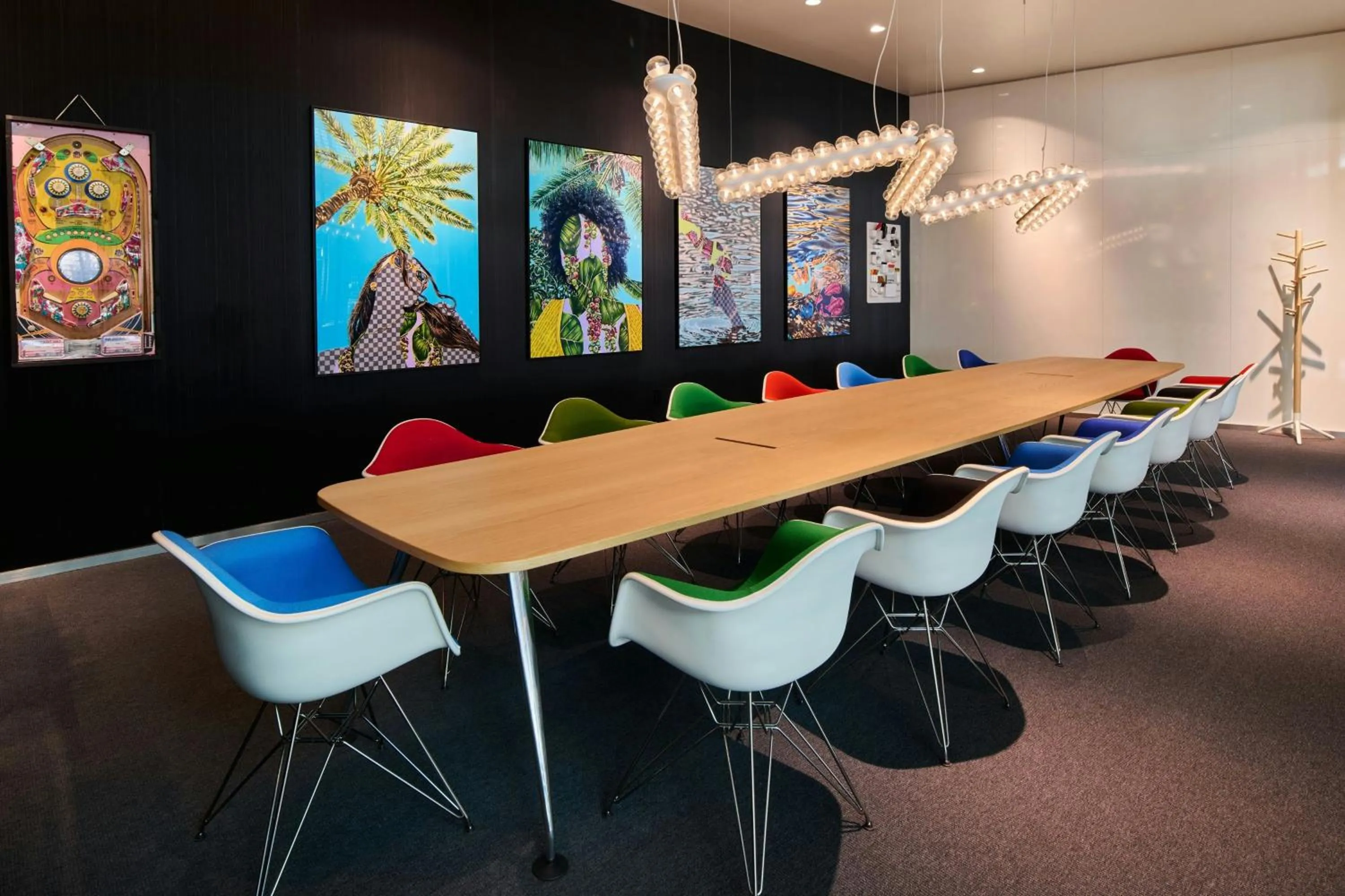 Meeting/conference room in citizenM Miami South Beach