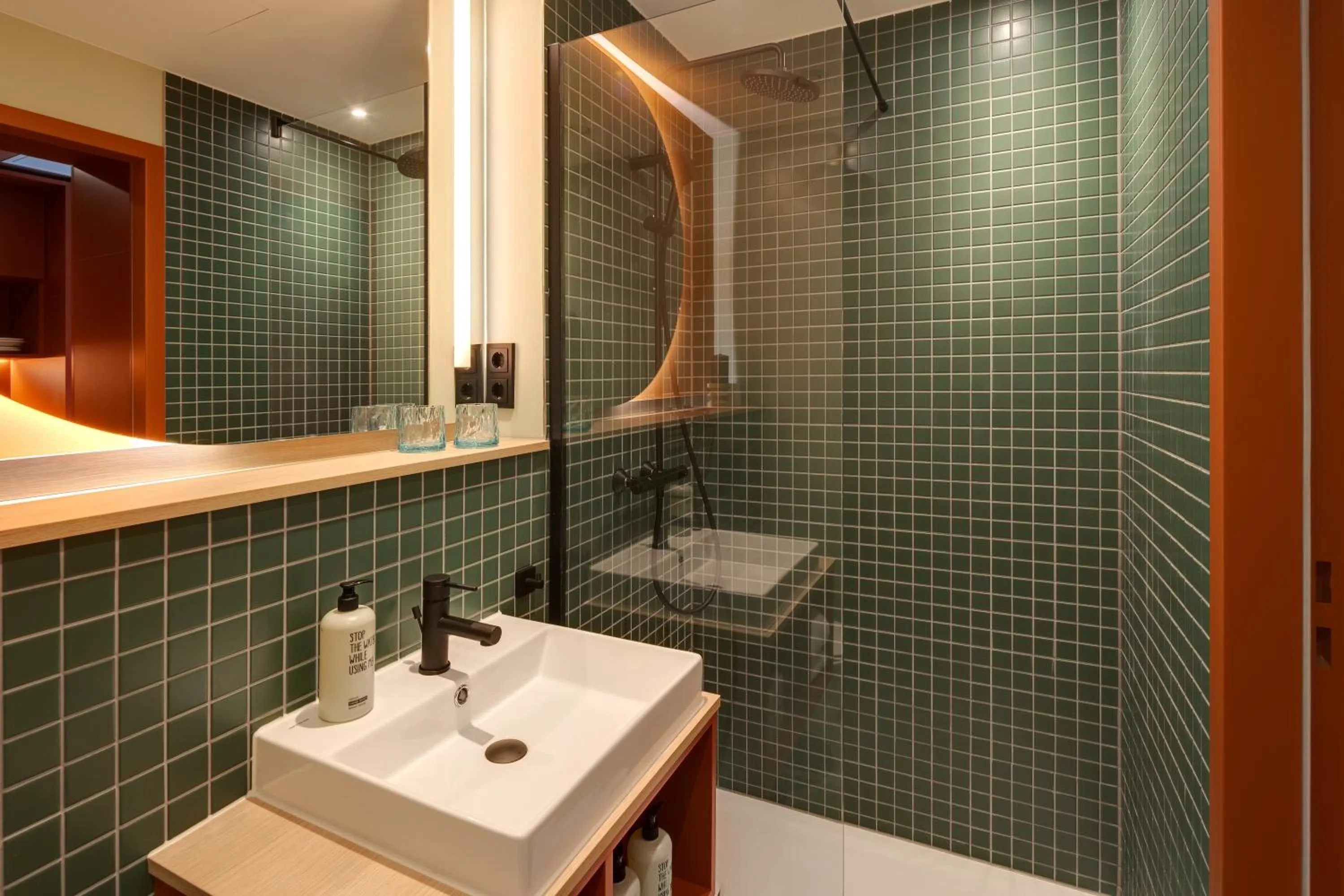 Shower in DEIN APART München