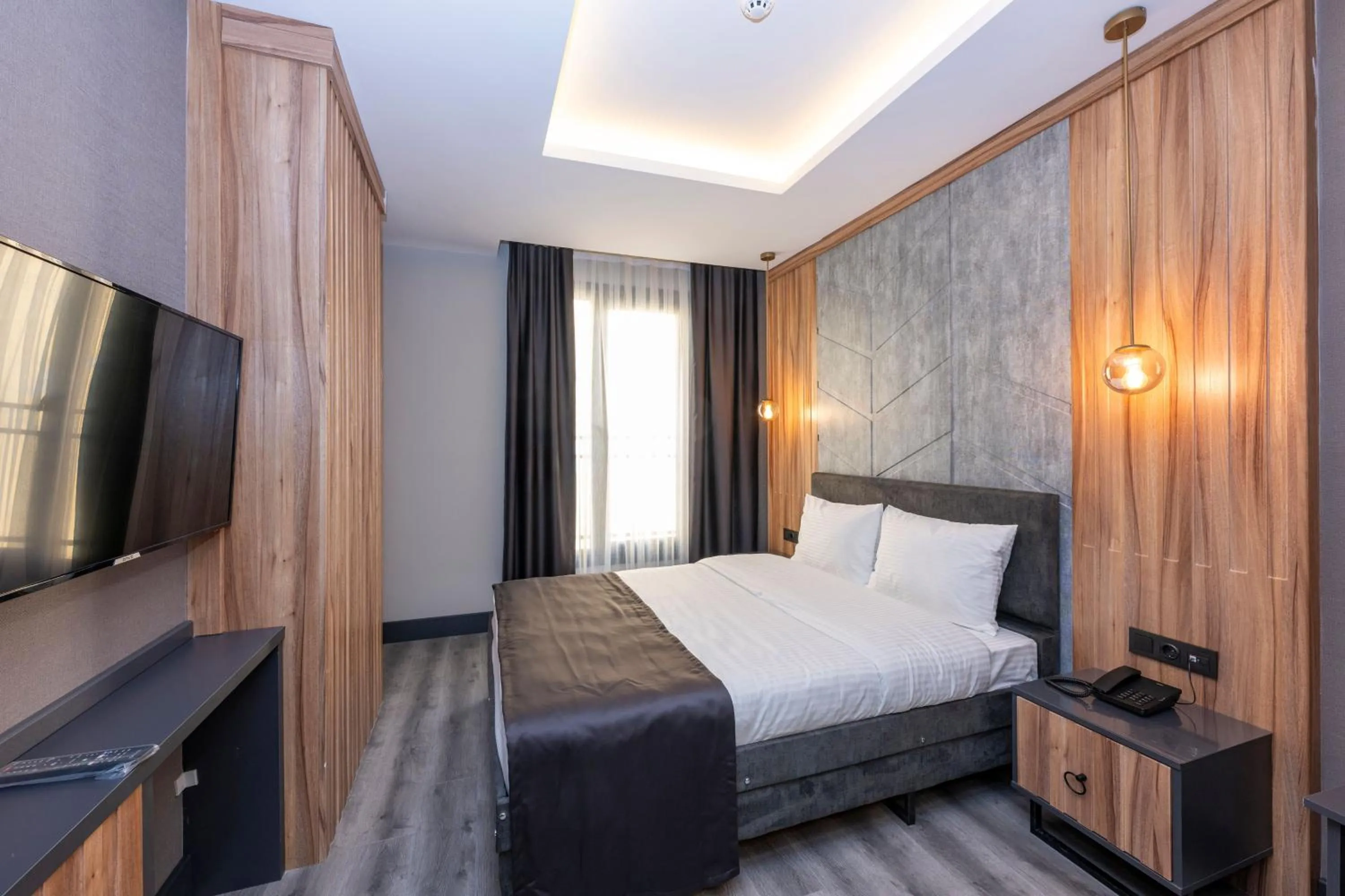 Bed in The Nirvanas Hotel