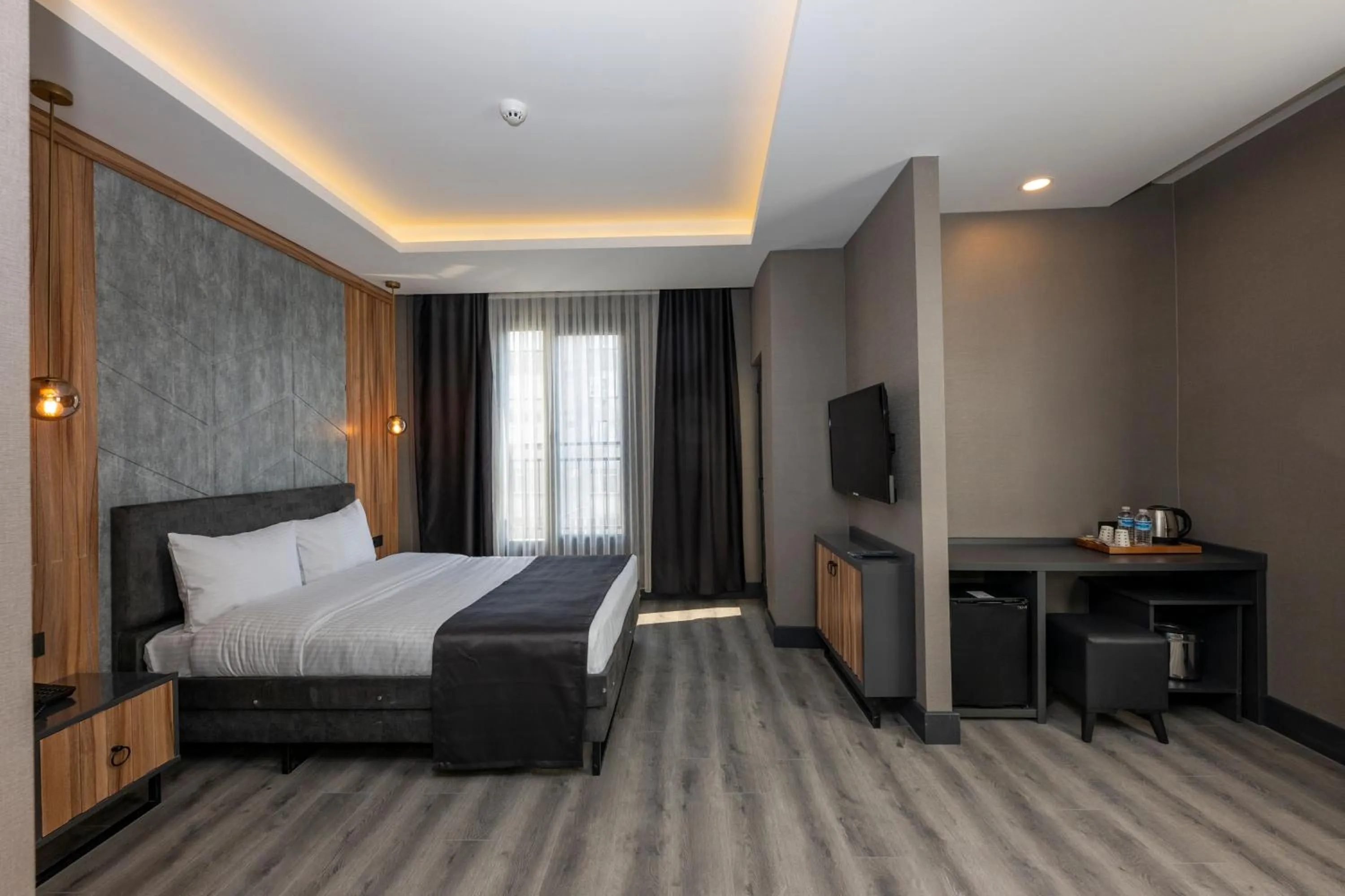 Bed in The Nirvanas Hotel