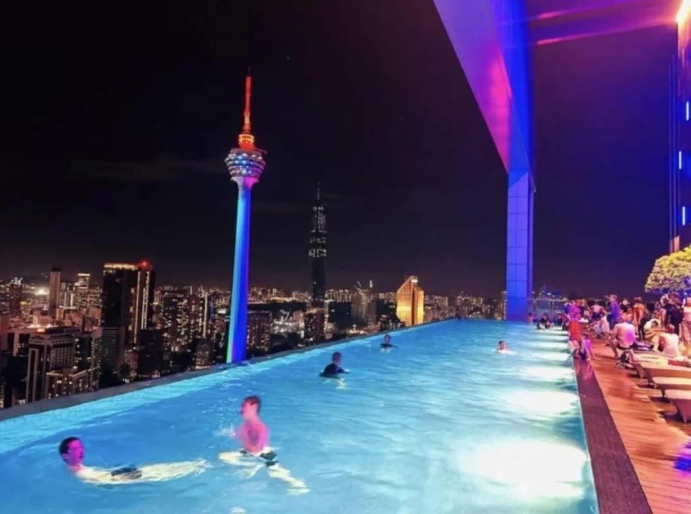 Pool view in The Platinum KLCC by Comfort Suites